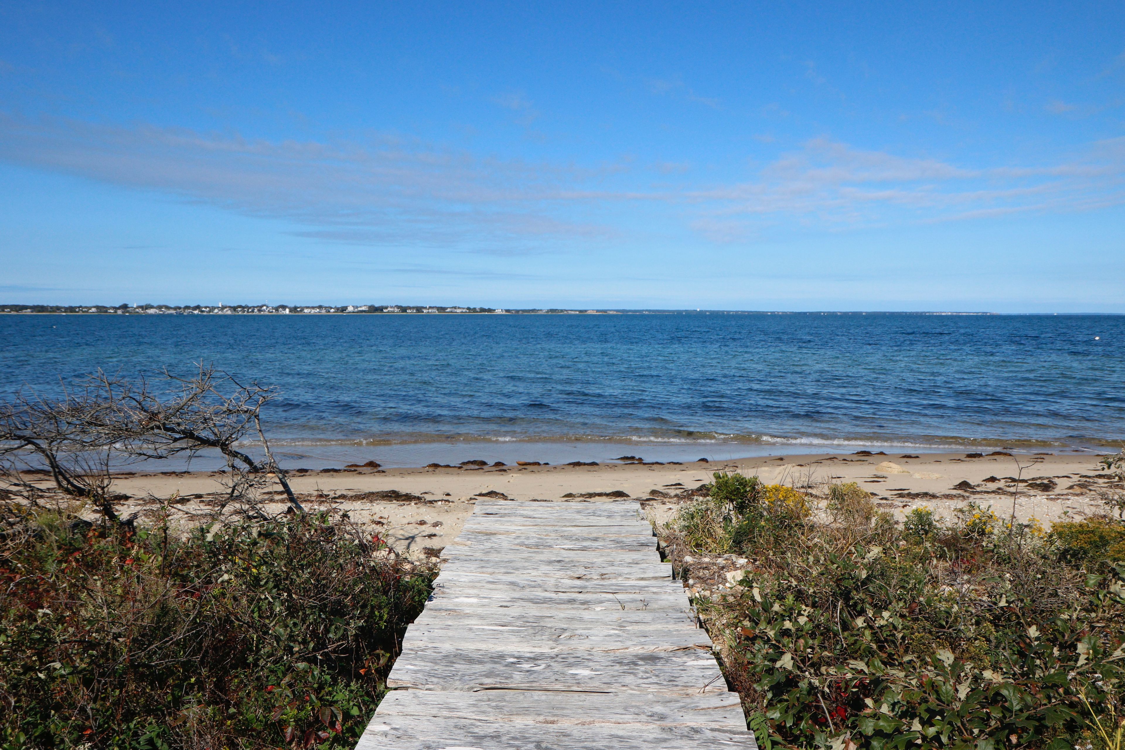 boardwalk leading to beach