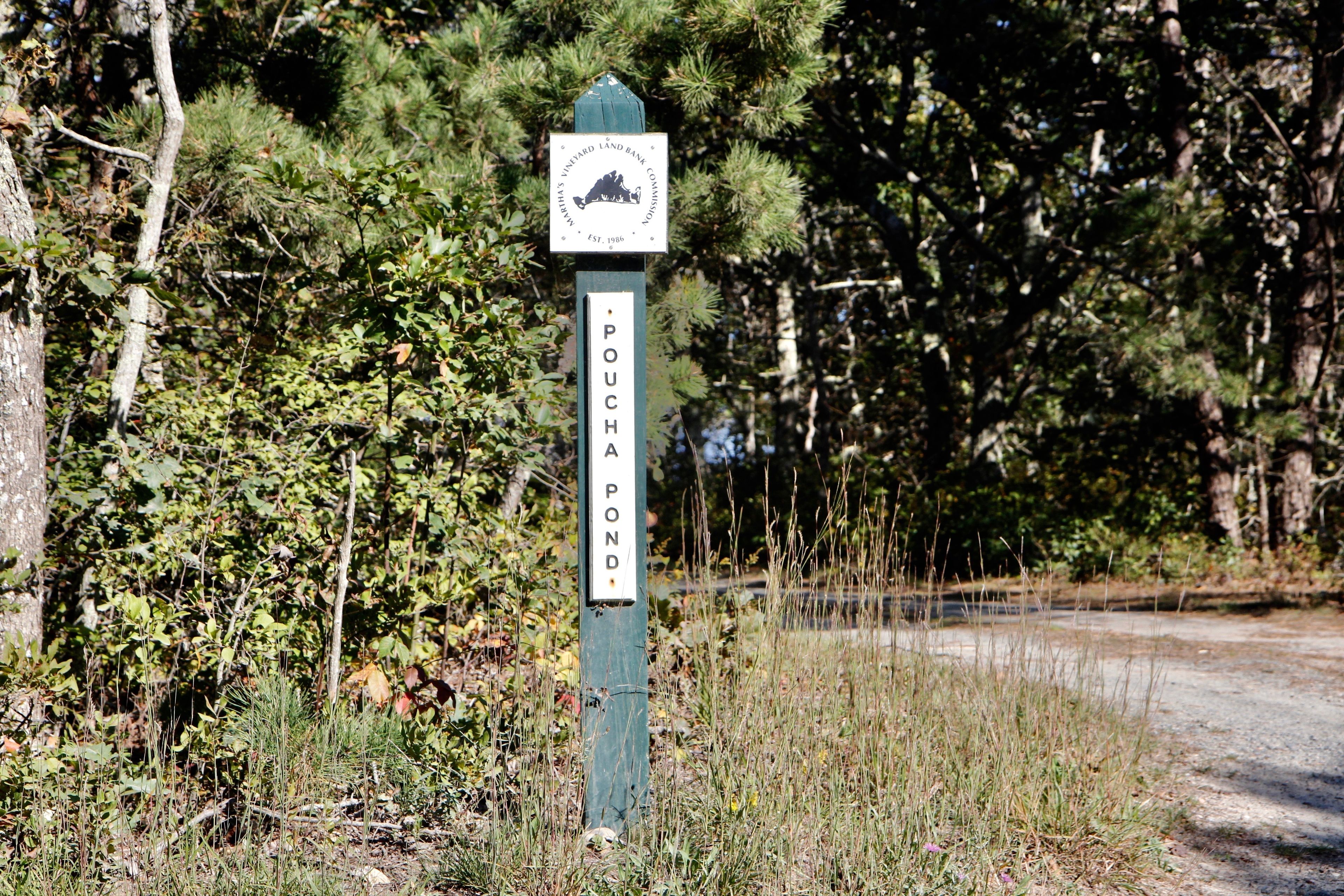 sign at Pocha Road for south entrance