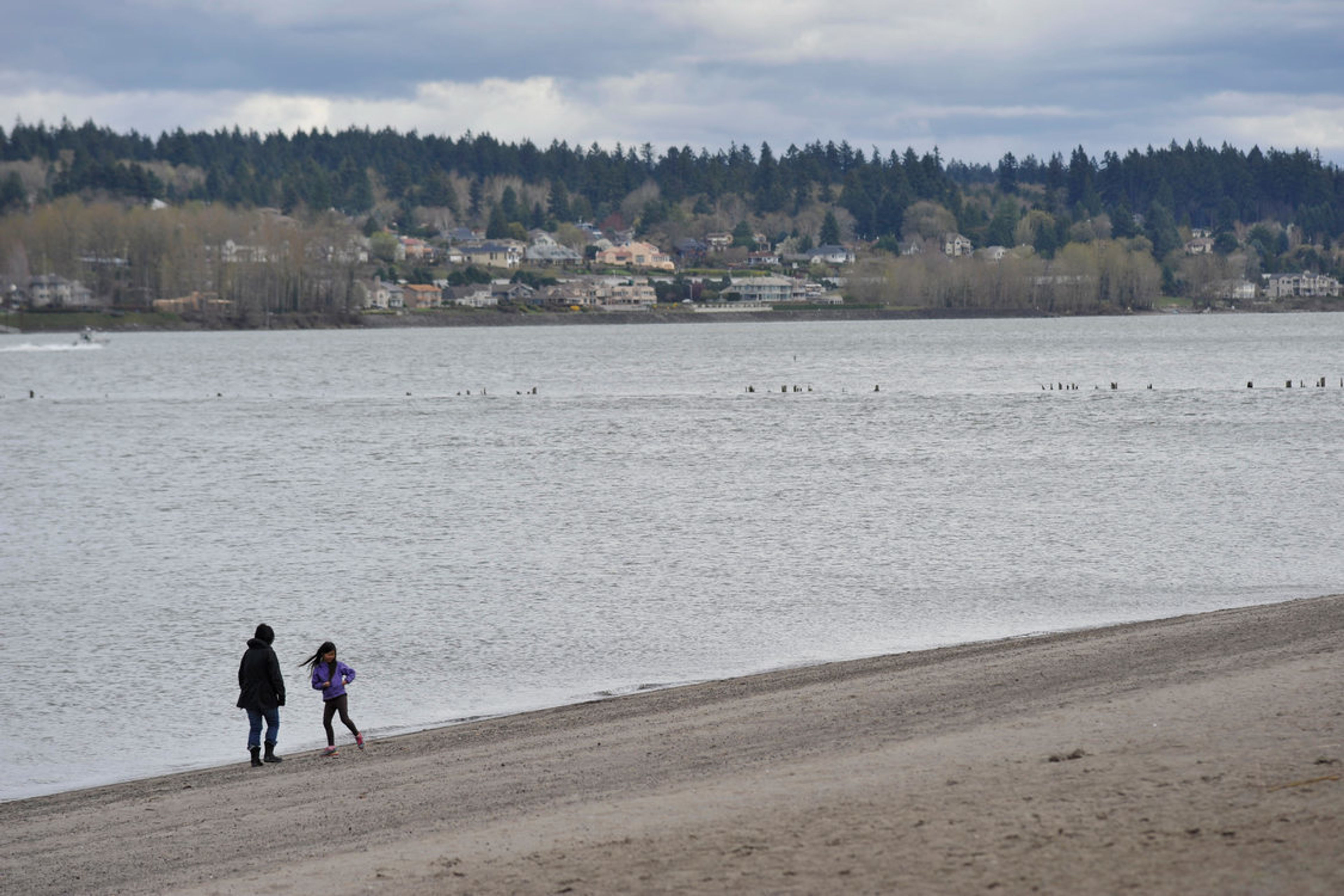 broughton_beach_sand_family_water.jpg