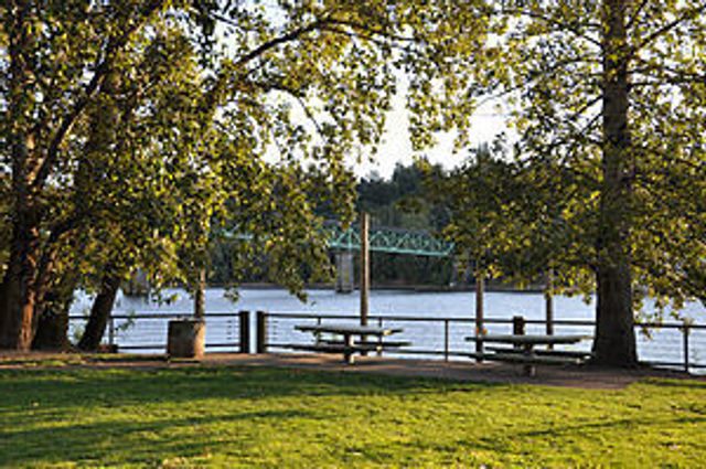 300px-Sellwood_park.jpg