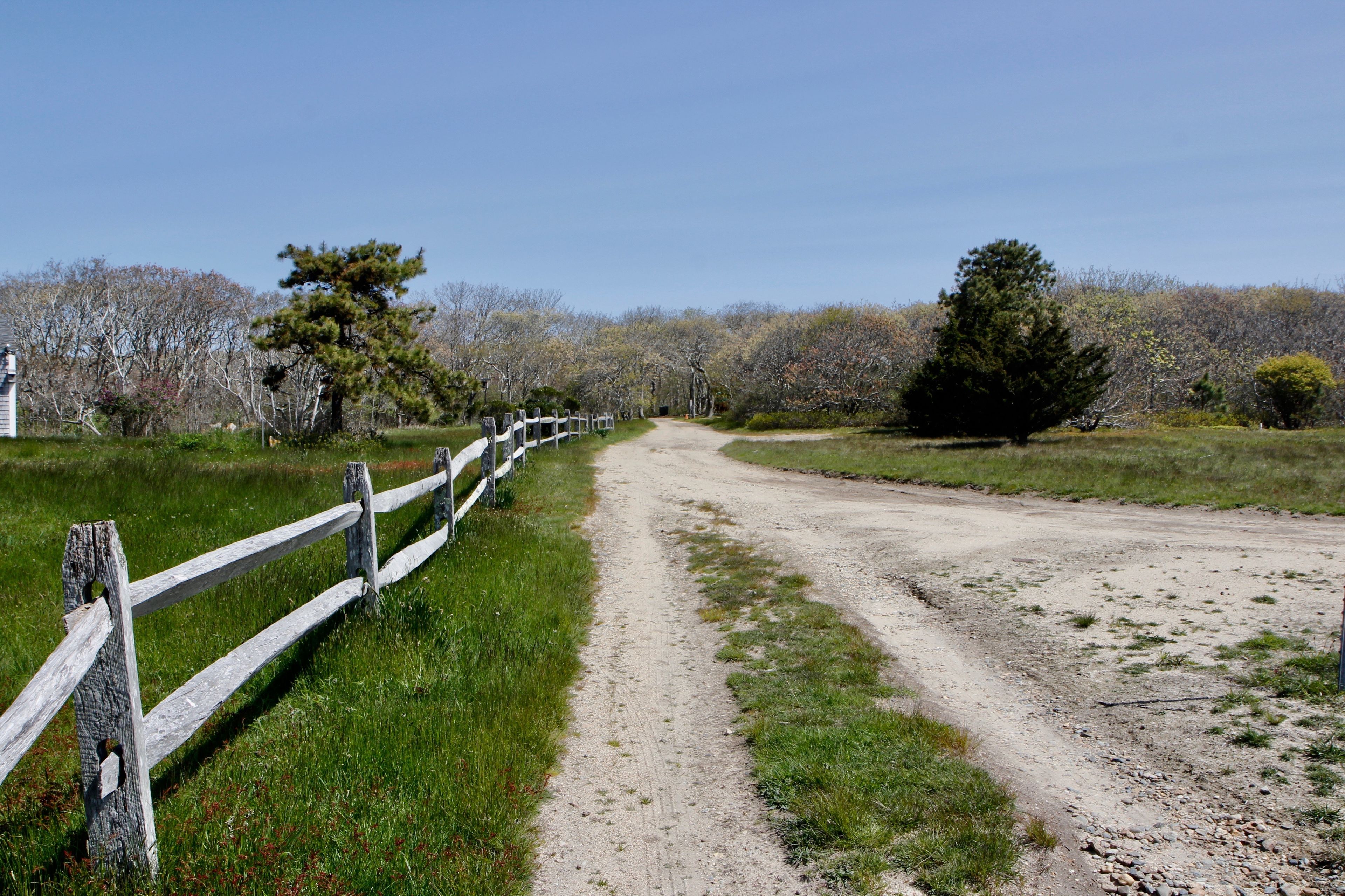 dirt road