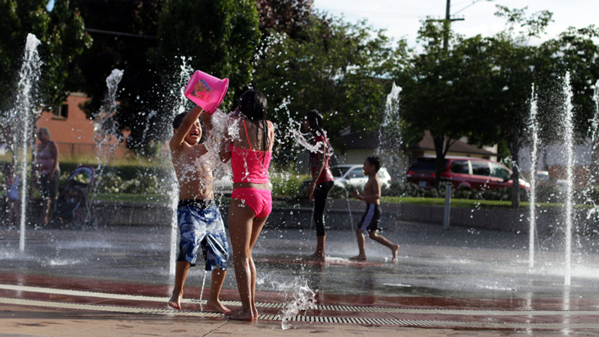 Gallery-Childrens-Fountain-fun.jpg