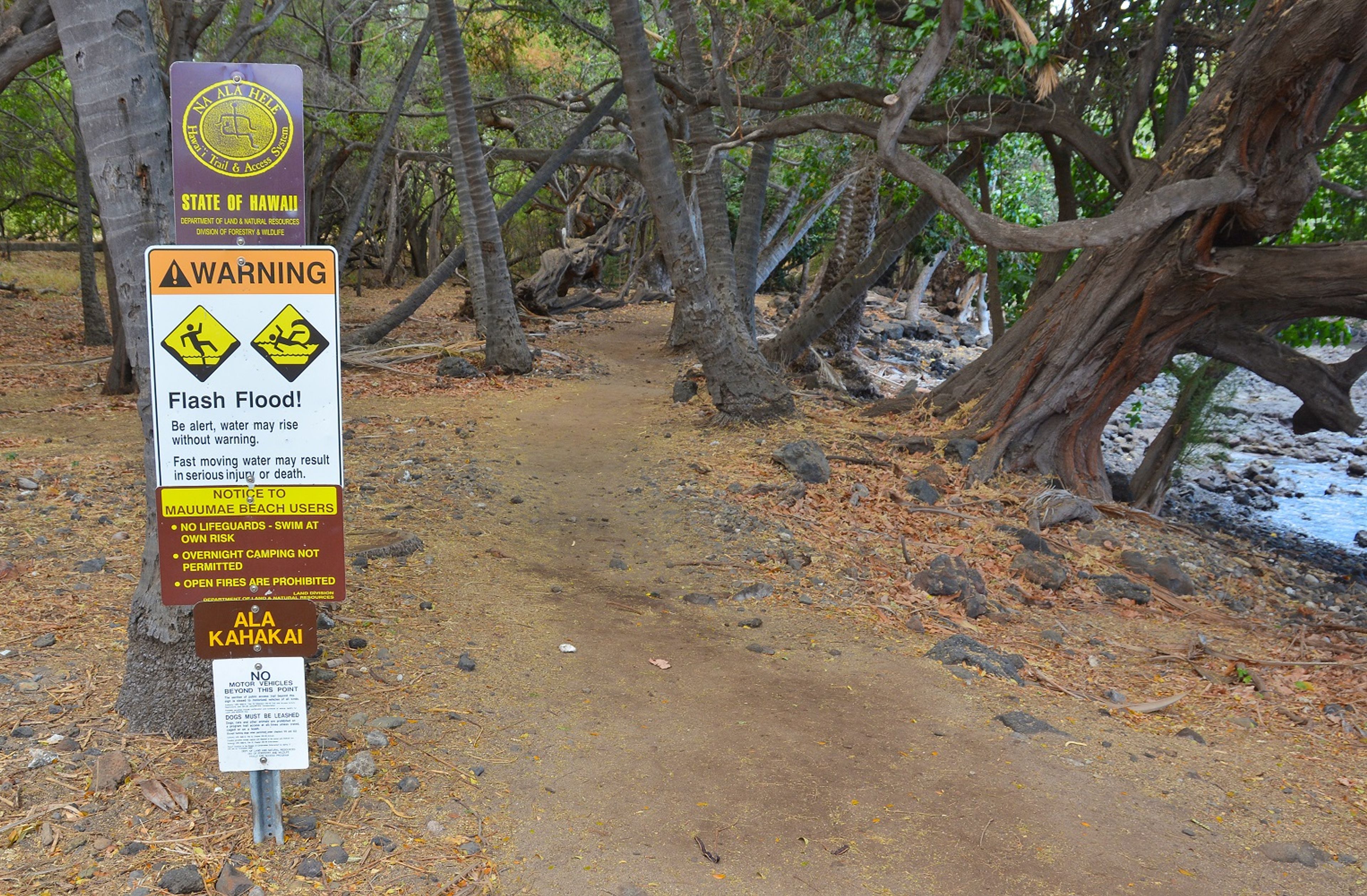 Ala Kahakai trail head at Spencer County Beach Park