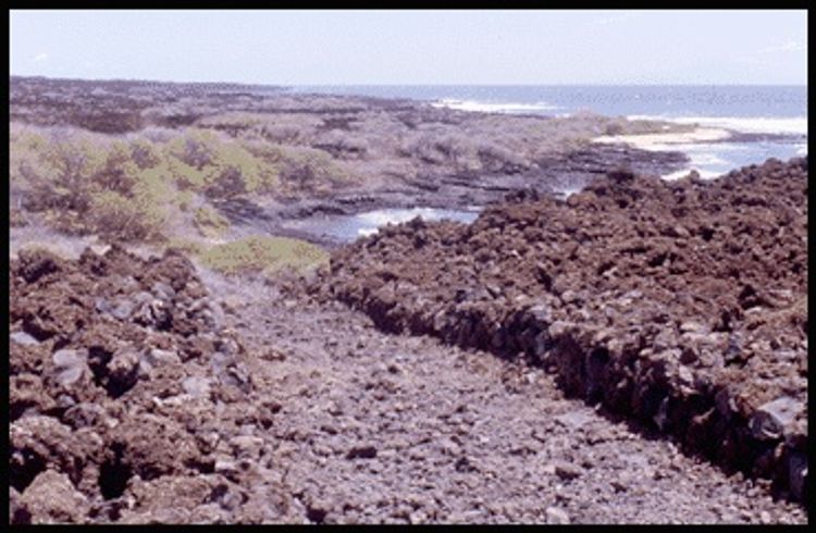 Ocean views along Hoapili Trail