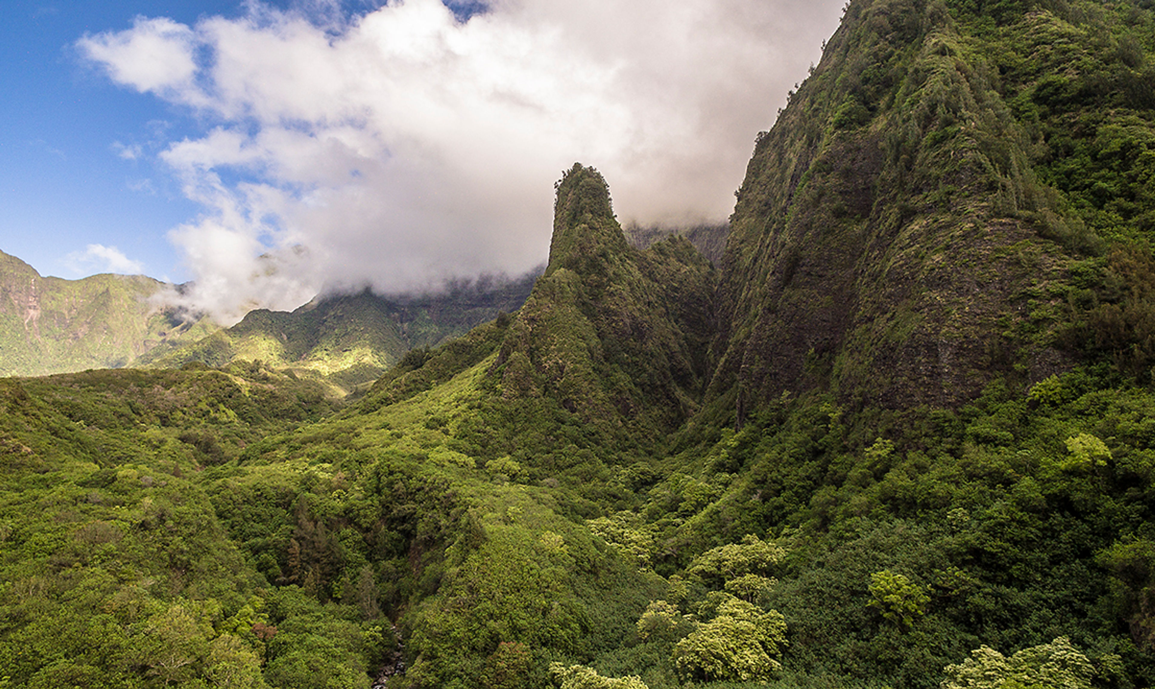 ʻĪao Valley State Monument