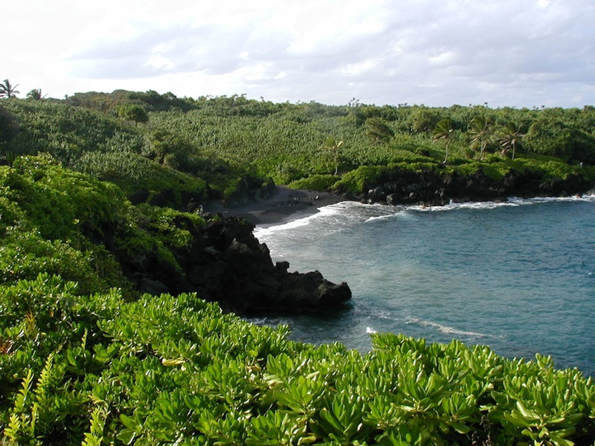 Waianapanapa State Park