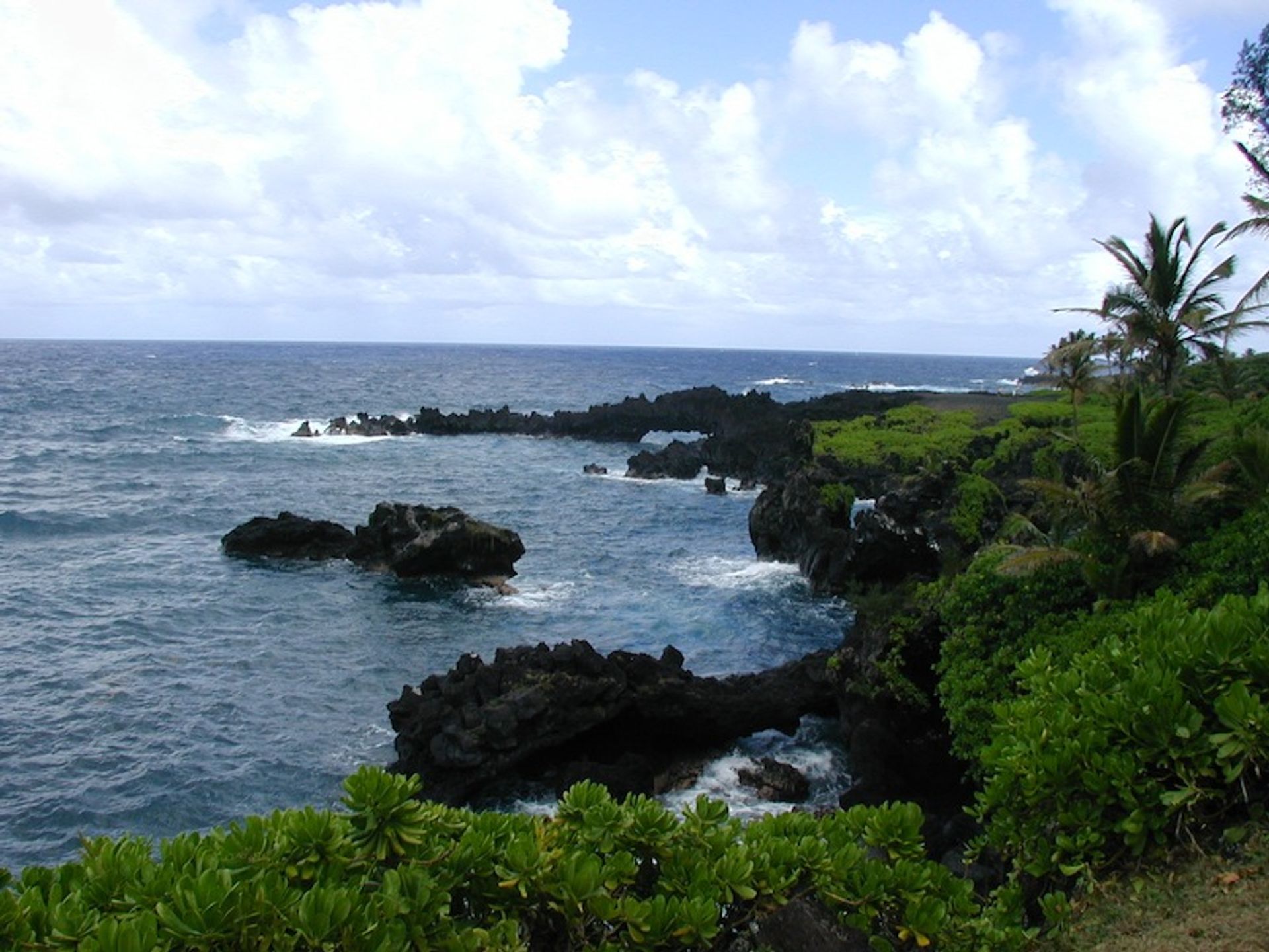 Waianapanapa State Park