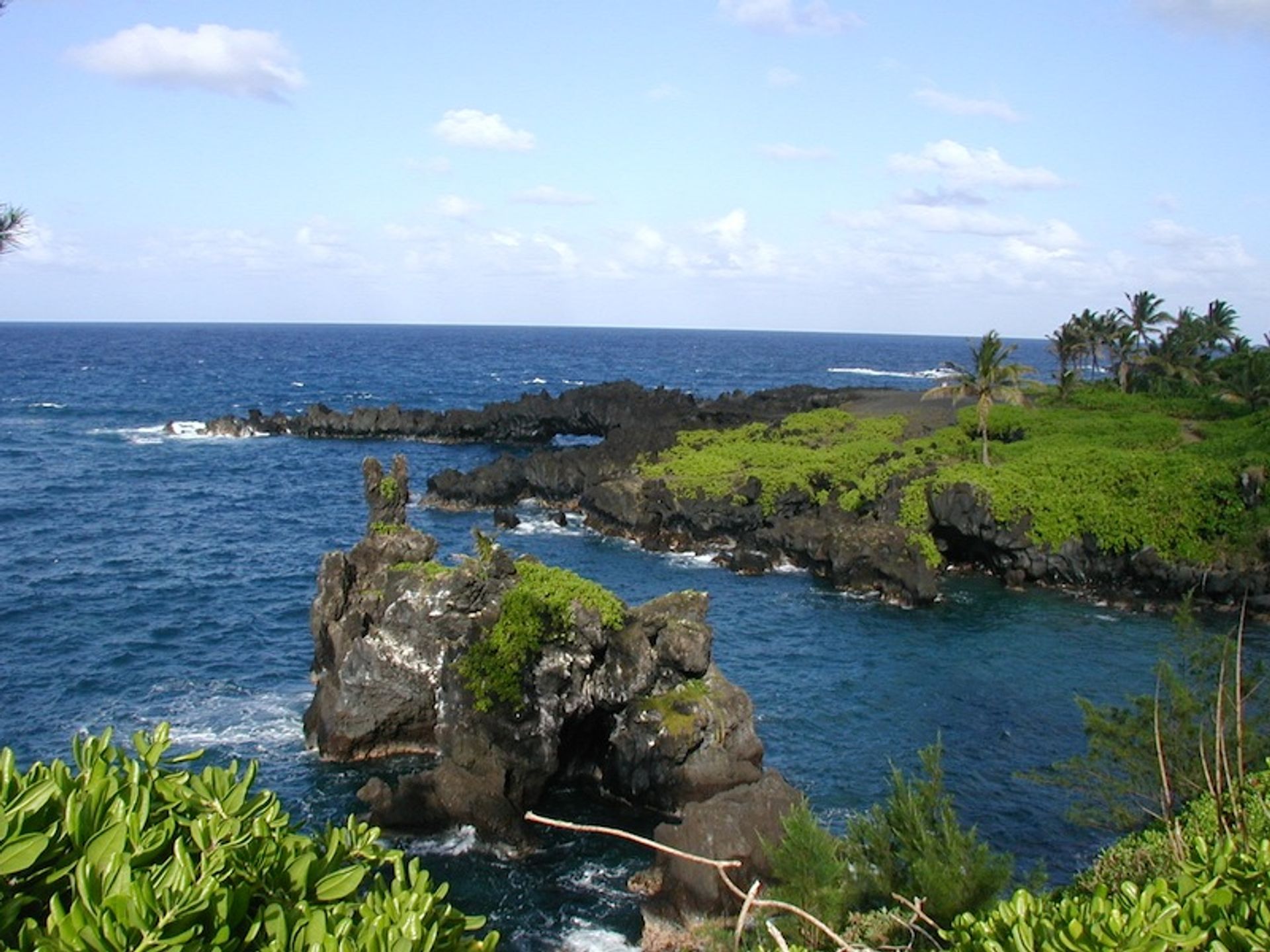 Waianapanapa State Park