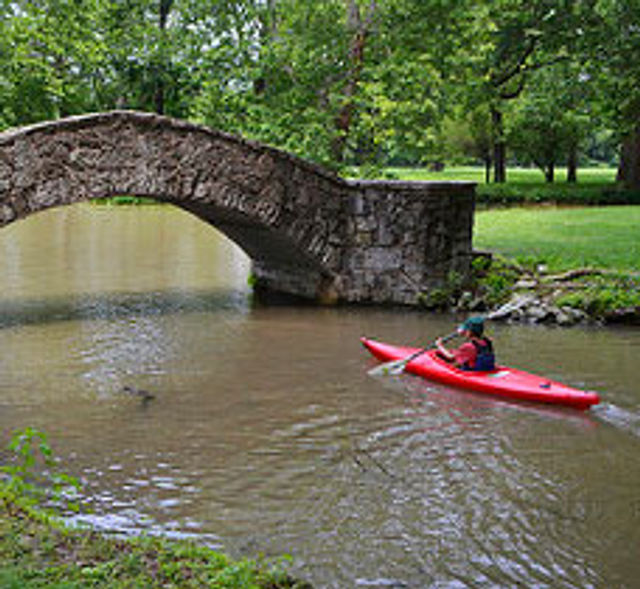 Activity-Paddling-Feature-Lagoon.jpg