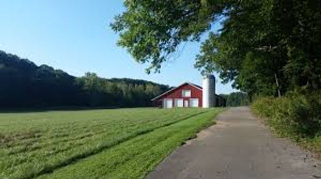 Jackson Creek Trail in Goat Farm Park in Bloomington, Indiana.