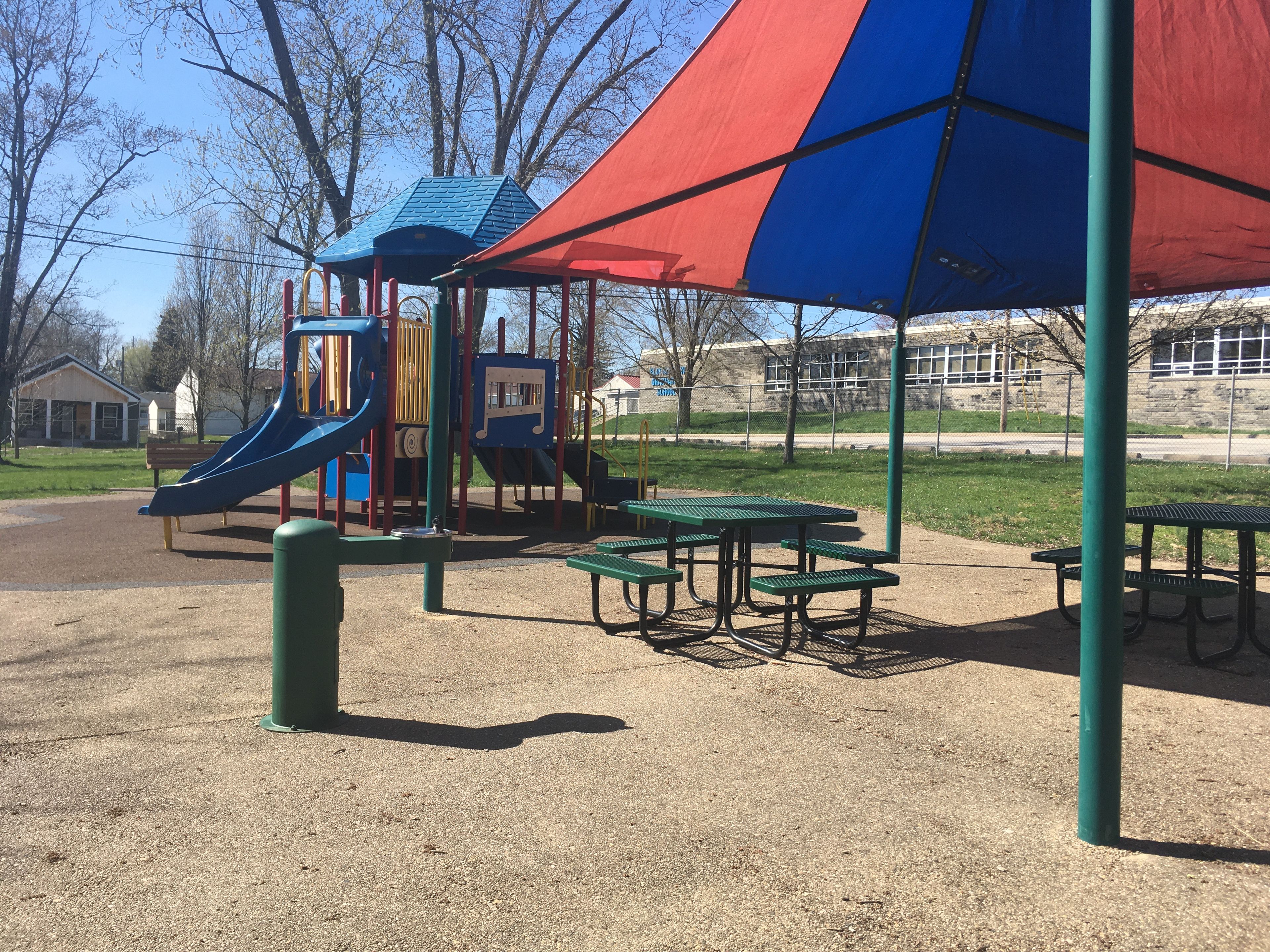 Broadview Park Drinking Fountain and Shade Structure