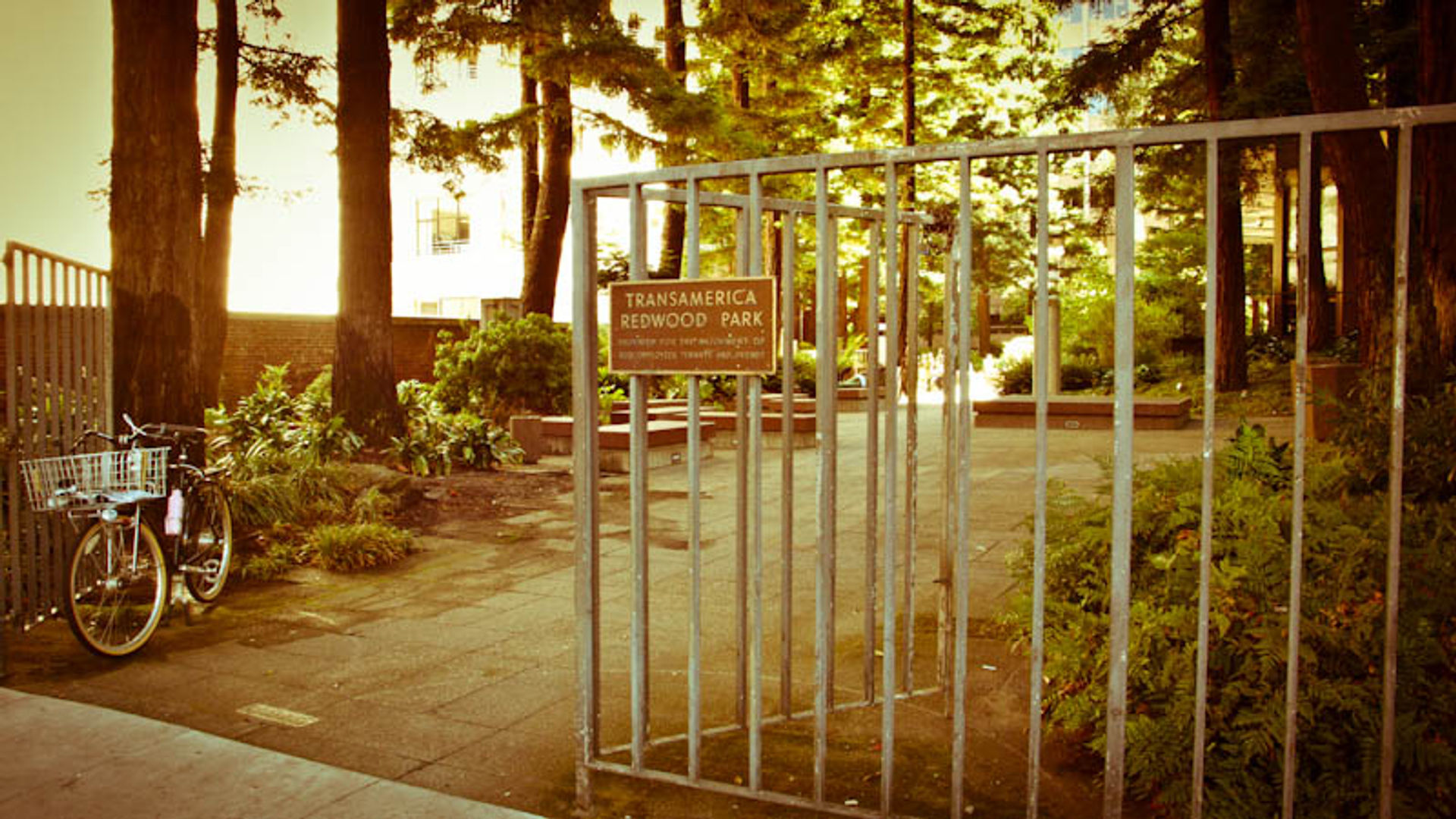 Entrance to the park on the North side