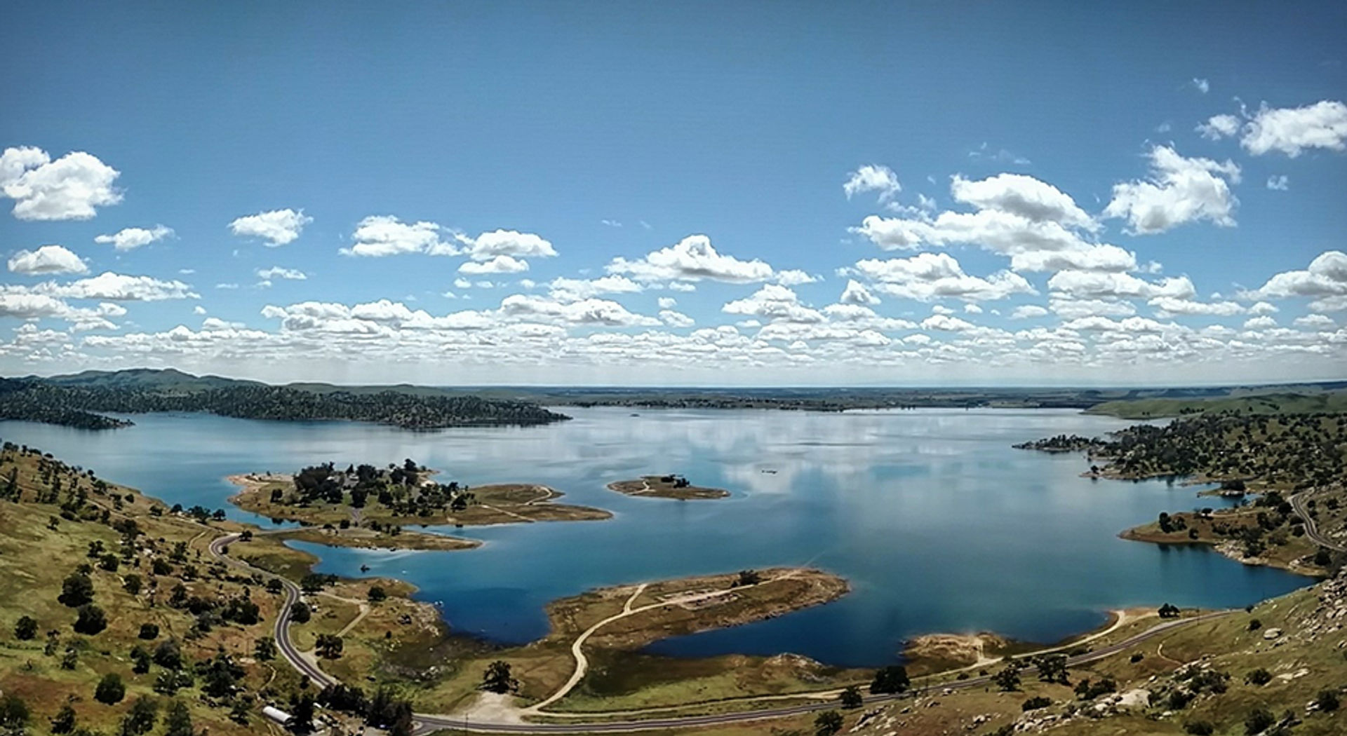 View of Millerton Lake from Buzzard's Roost