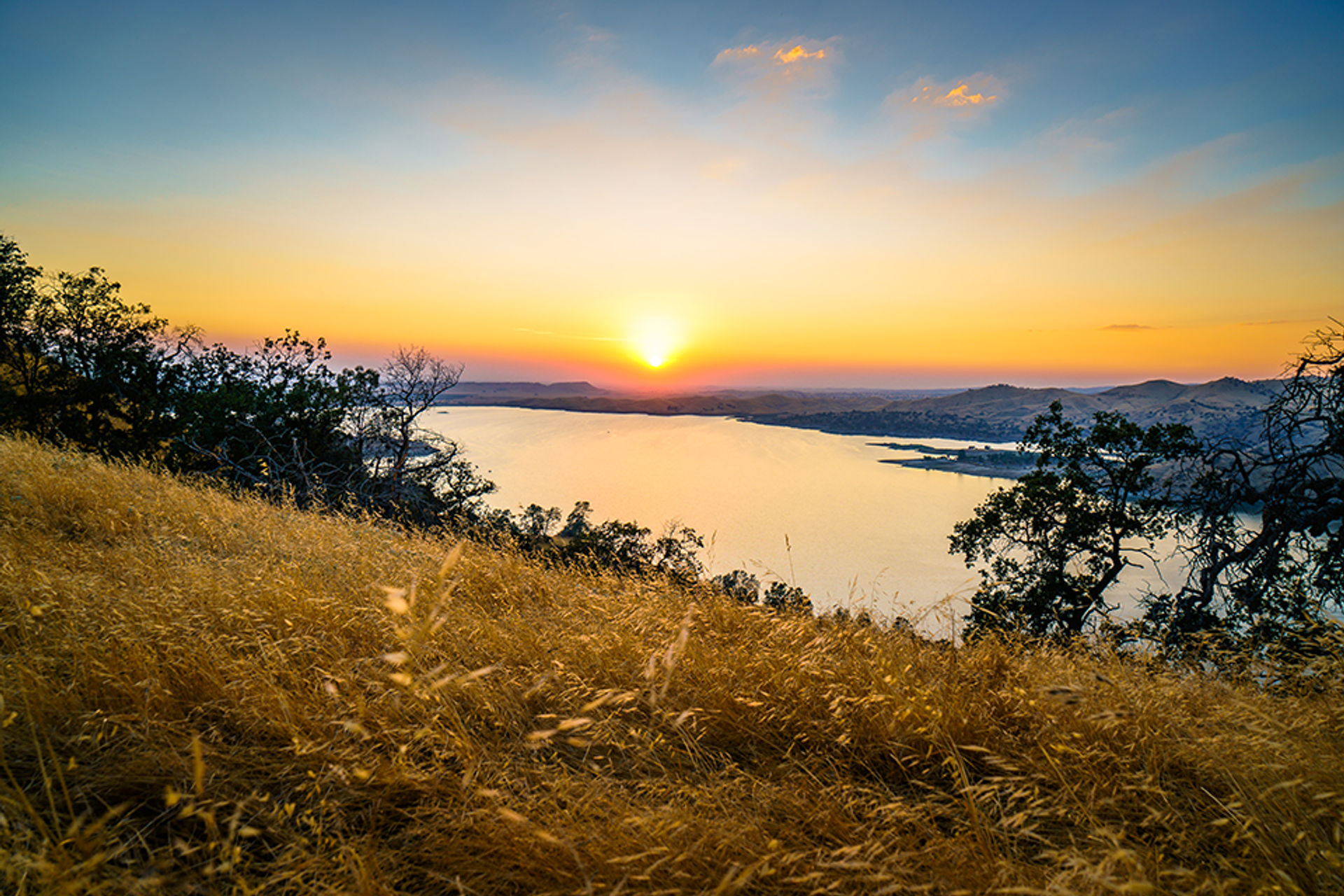 Sunset over Millerton Lake 