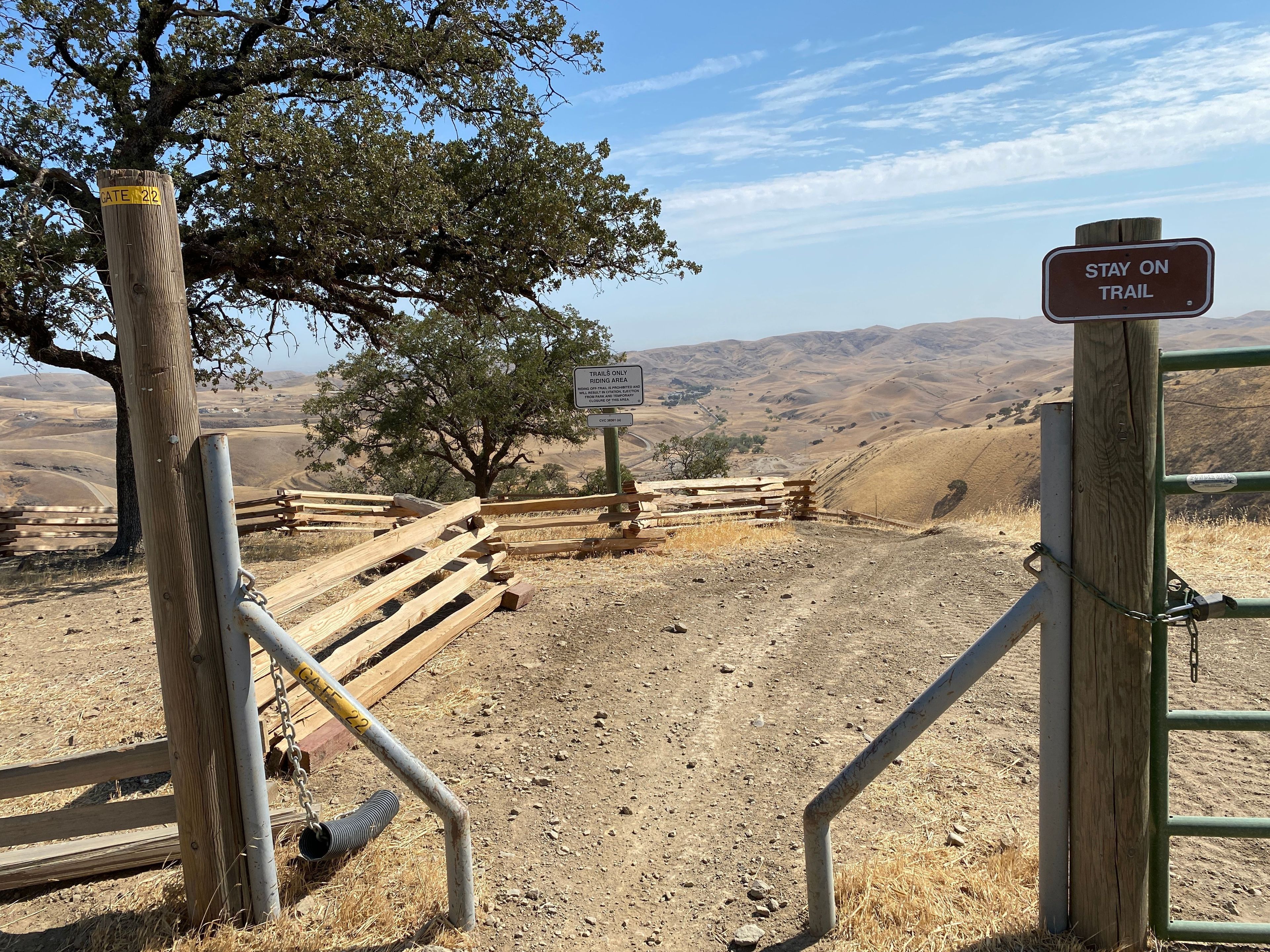 Second Los Osos Knoll Trailhead Entrance on Los Osos, Green Circle Easy