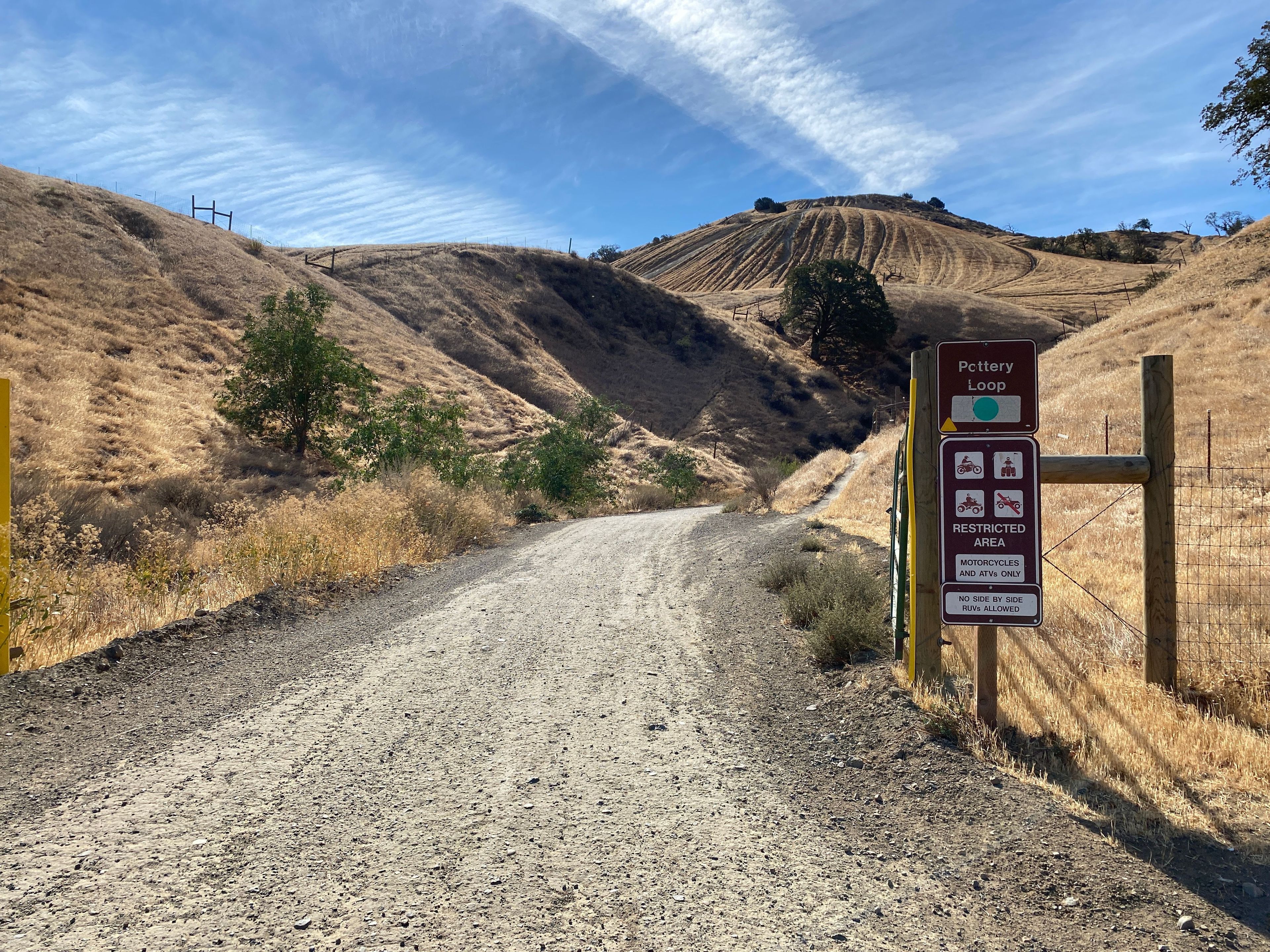 East Pottery Loop Trailhead on Main Road, Green Circle Easy