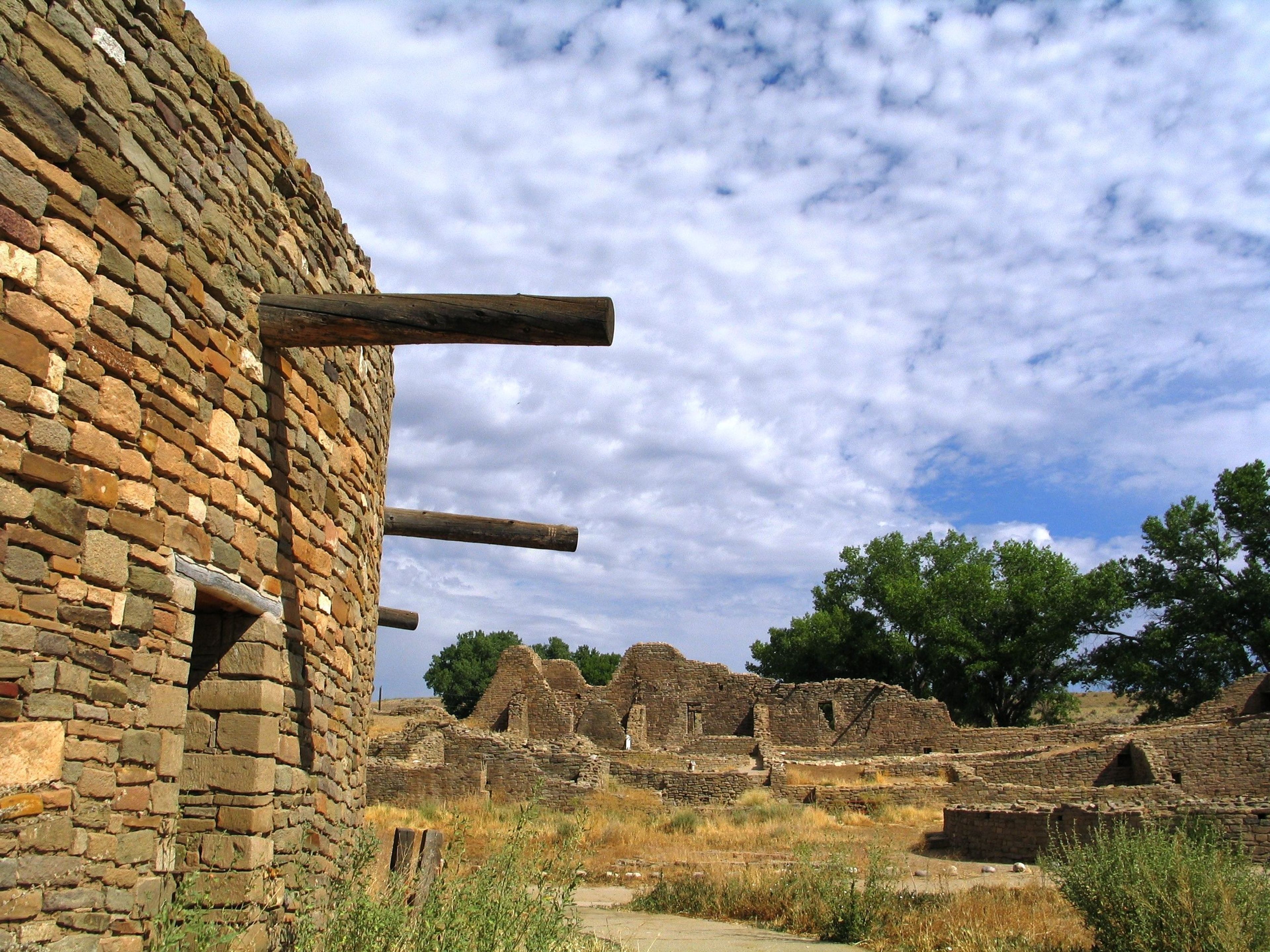 Great Kiva in Aztec West plaza