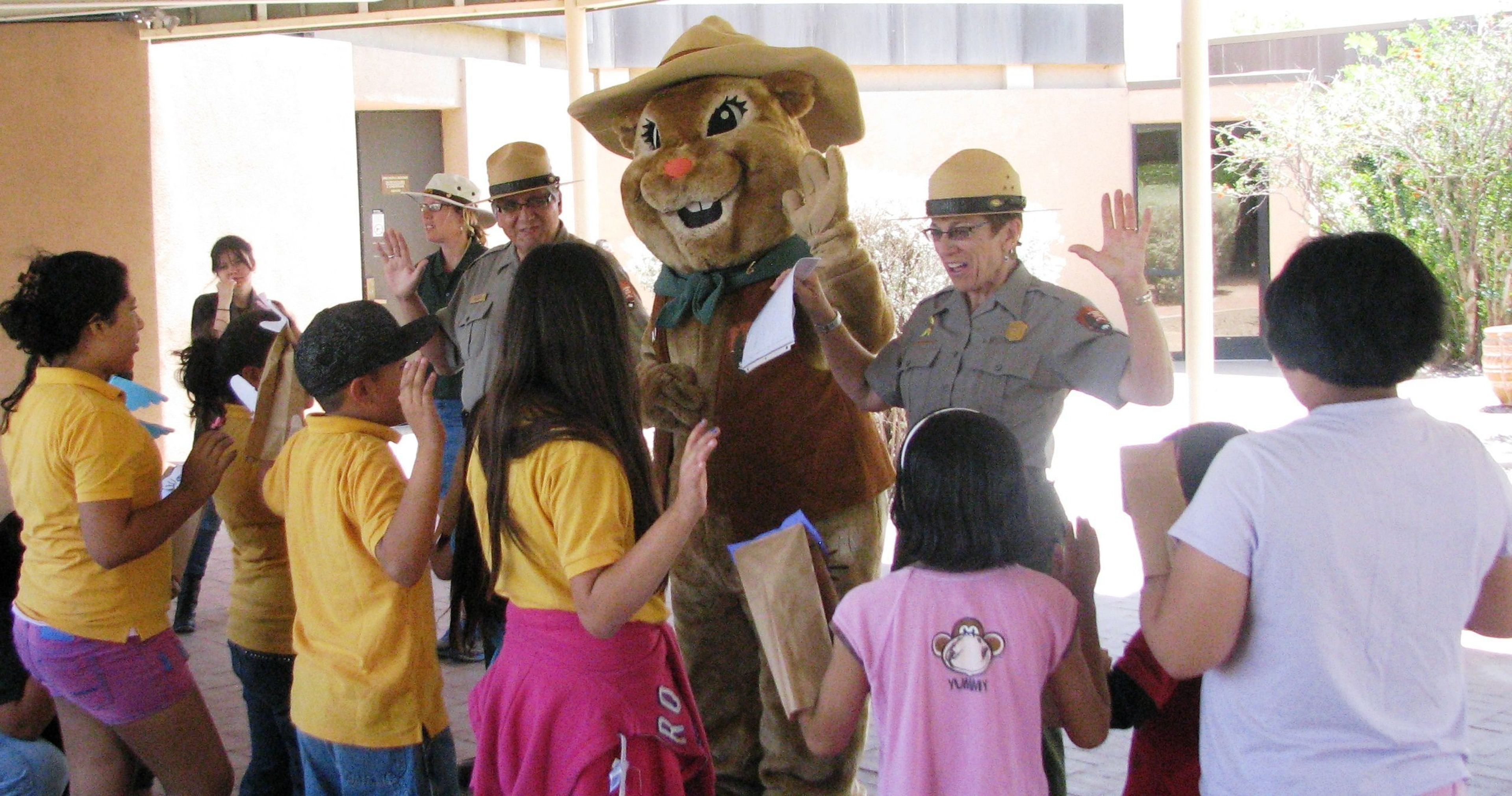 Junior Rangers learn about Chamizal National Memorial.