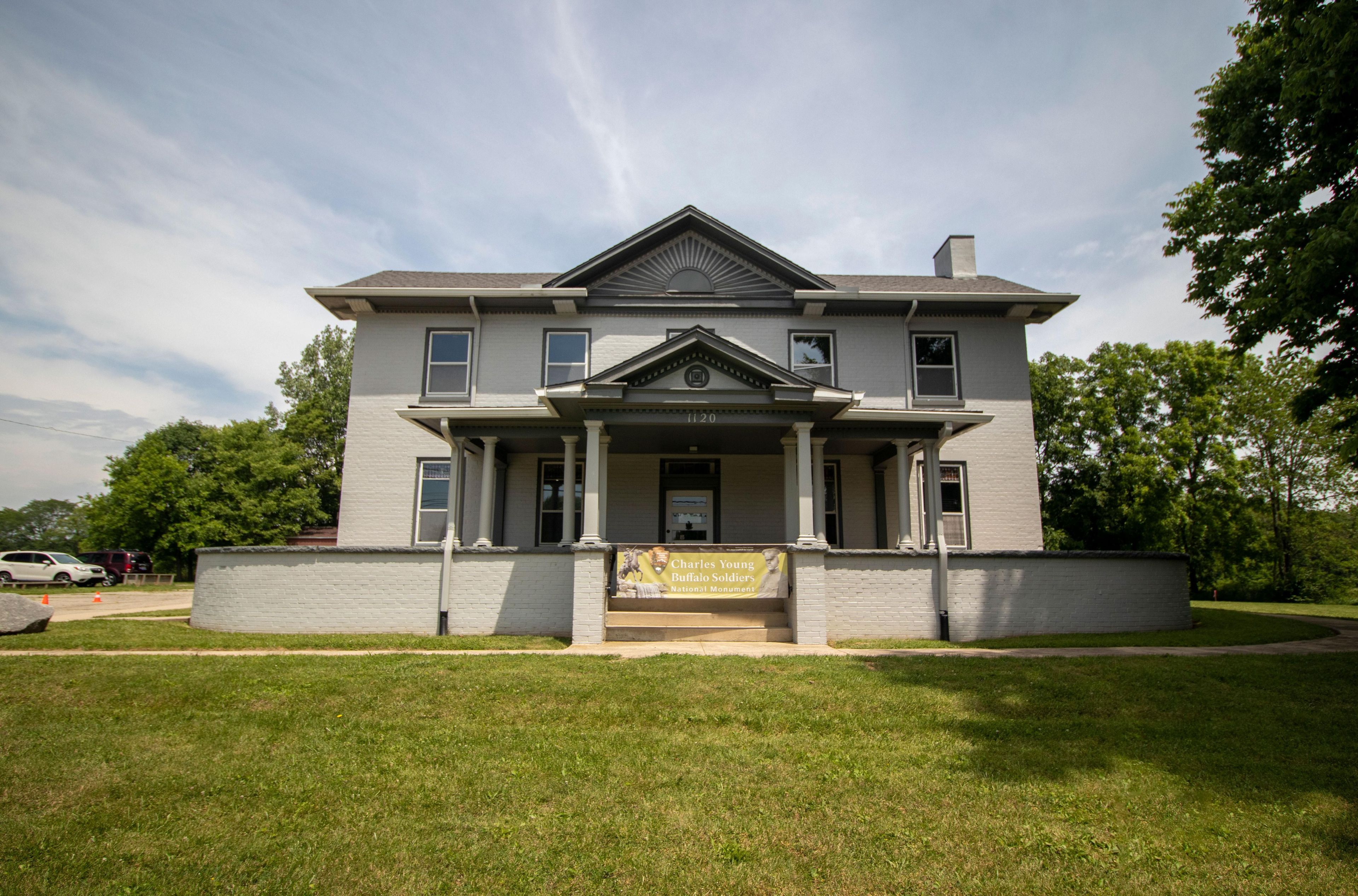 The front of Youngsholm, the park's visitor center