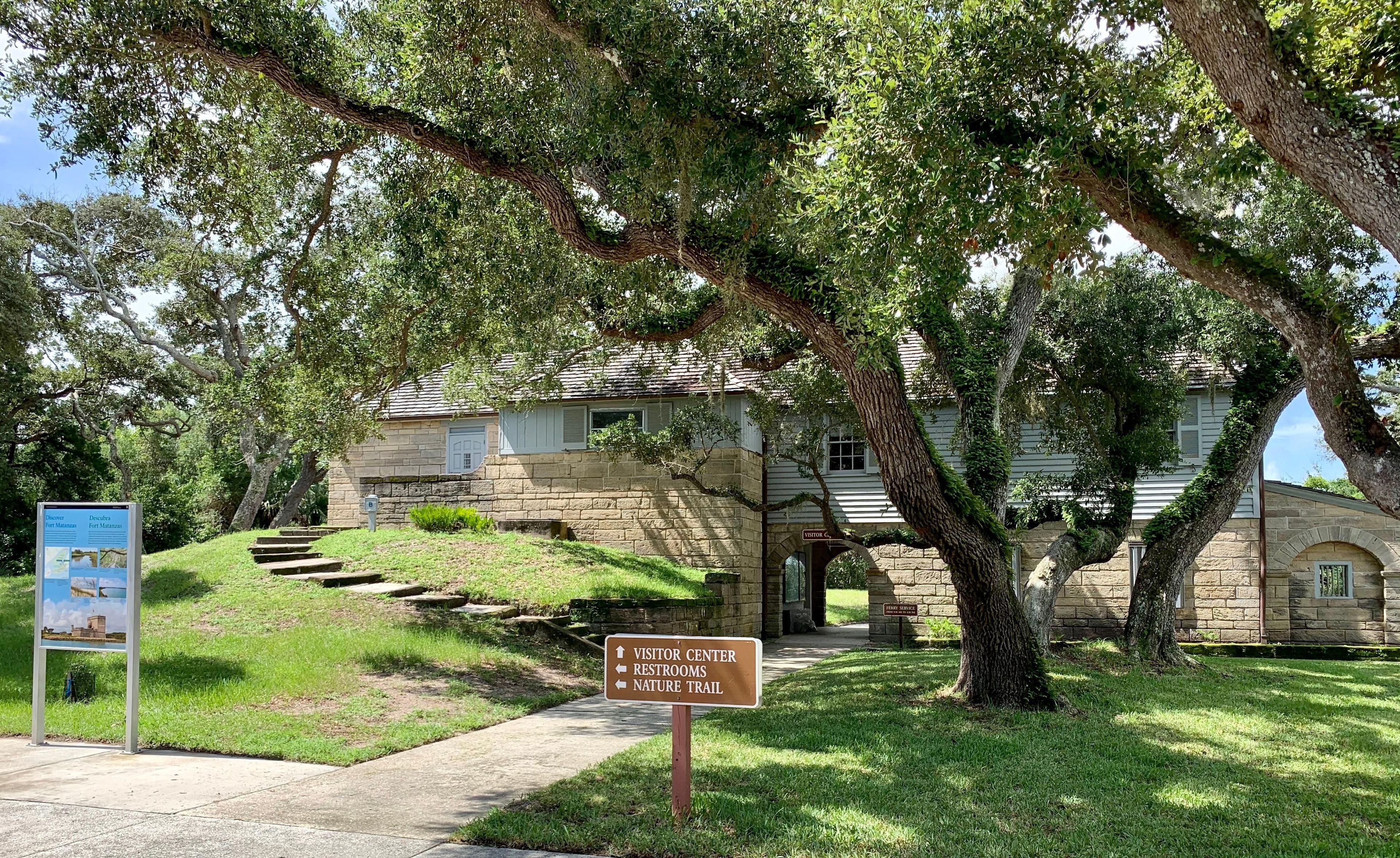 Here you can find information about the fort tour, exhibits, park movie, passport stamp, and more.