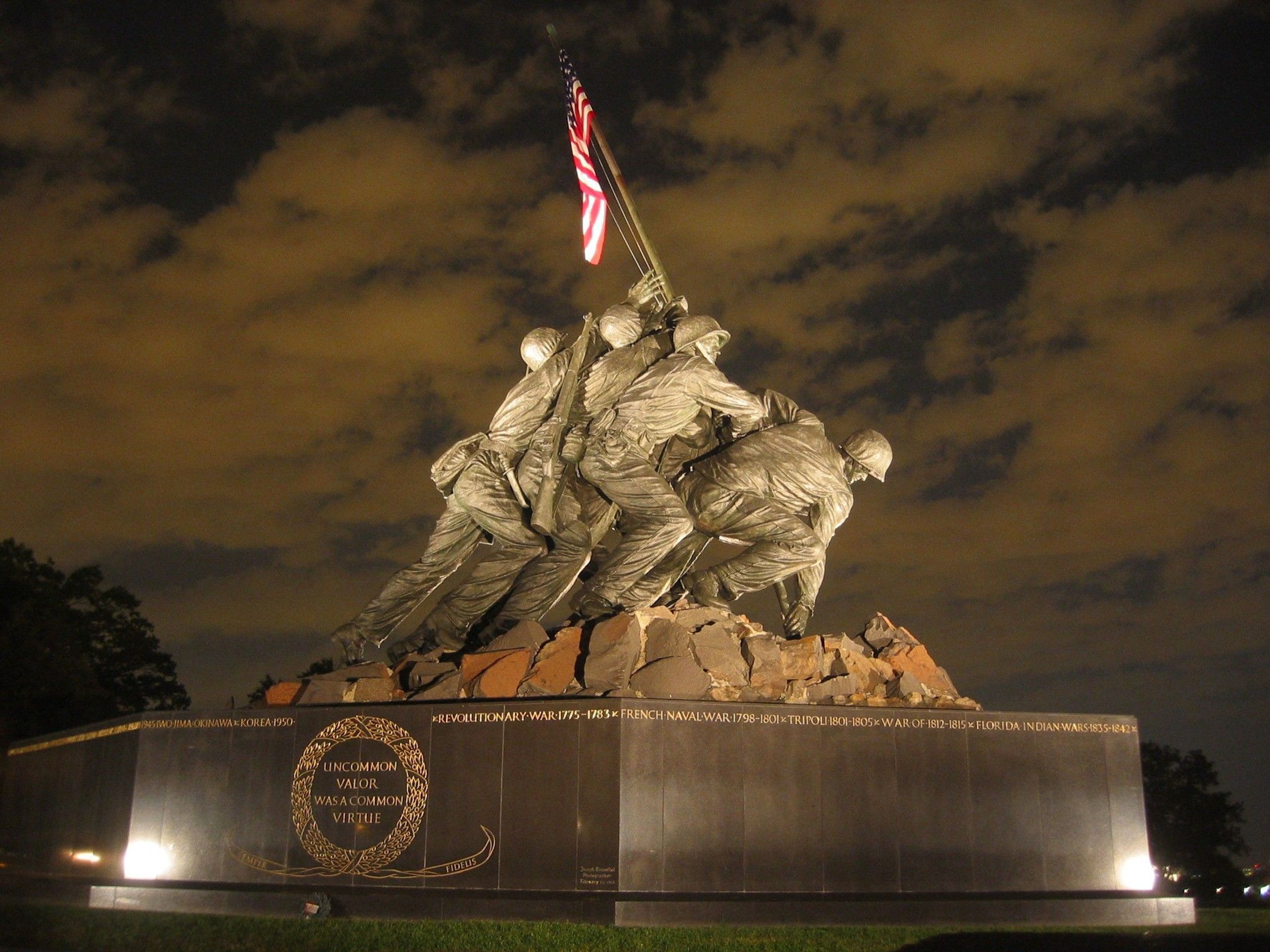 United States Marine Corps War Memorial at night