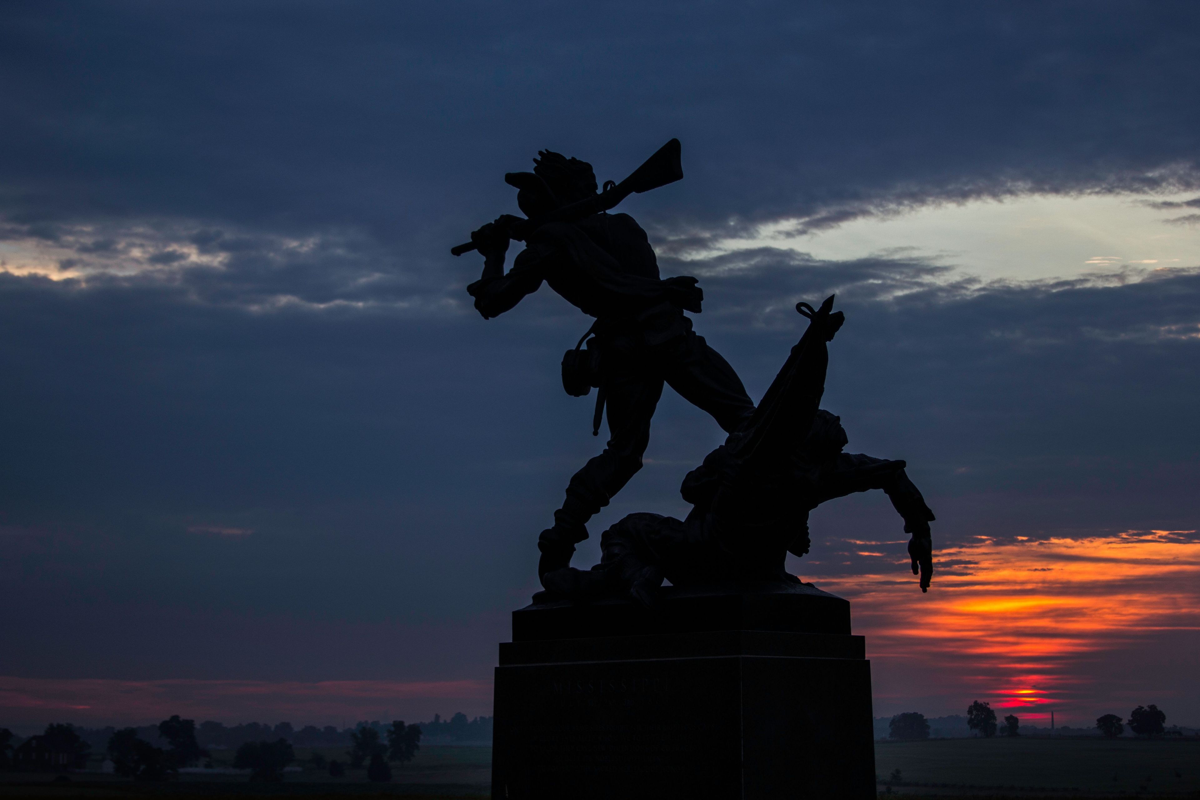 The Mississippi Monument at sunrise.