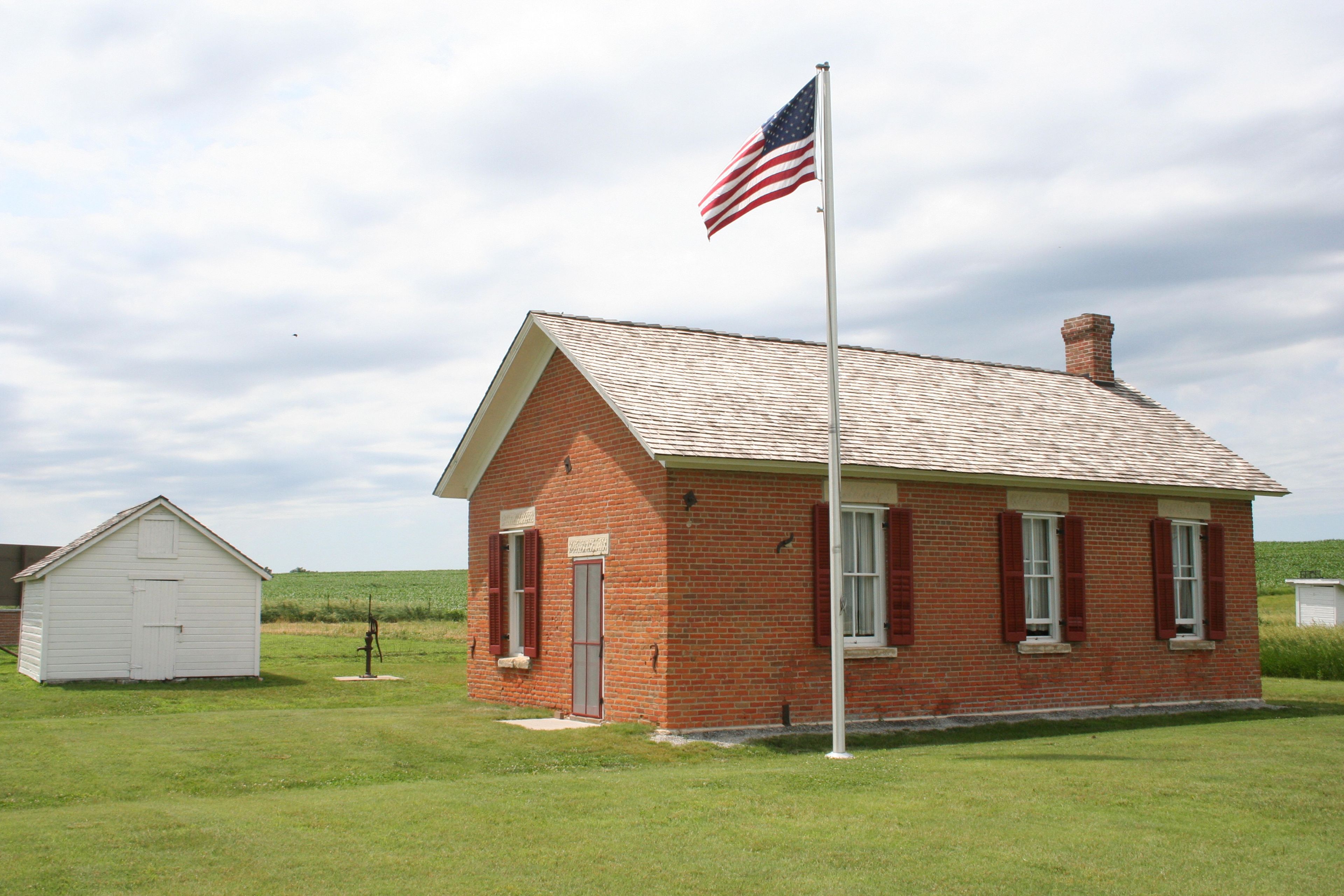 An original one-room schoolhouse, the Freeman School preserves educational history and allows for visitors of all ages to walk into history.