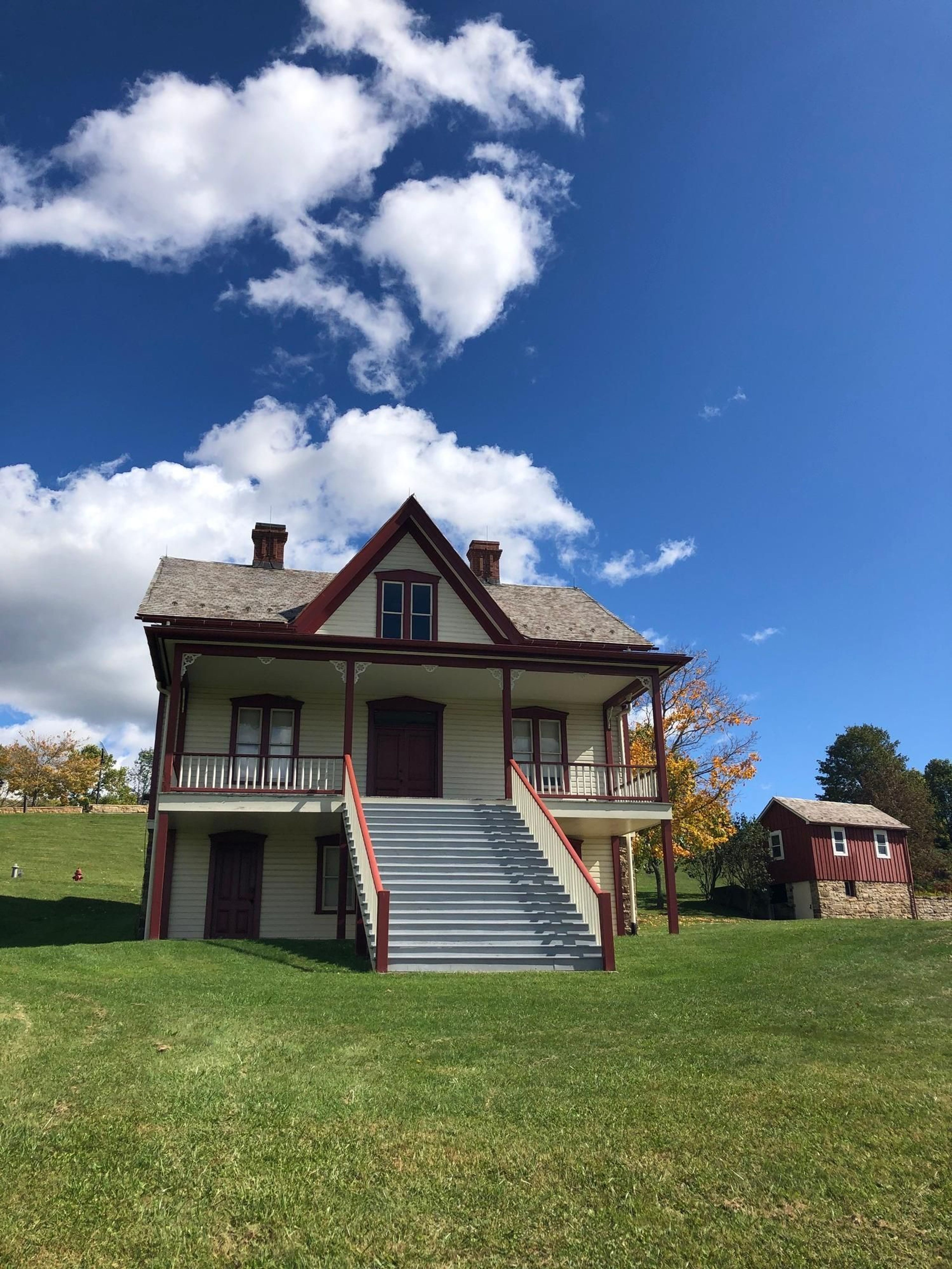 Lake View House