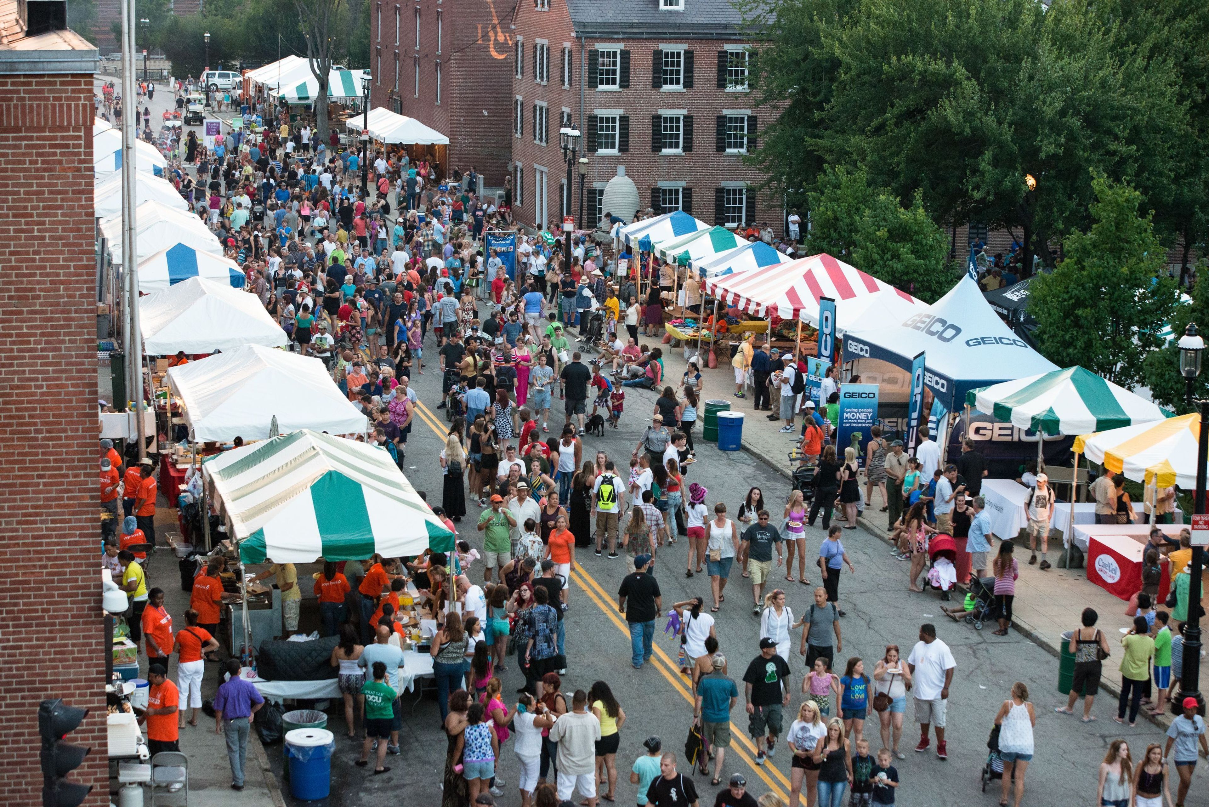 The Lowell Folk Festival, Lowell's signature annual event, brings traditional folk performers to 5 stages throughout the city and a huge variety of traditional ethnic foods from all around the world.