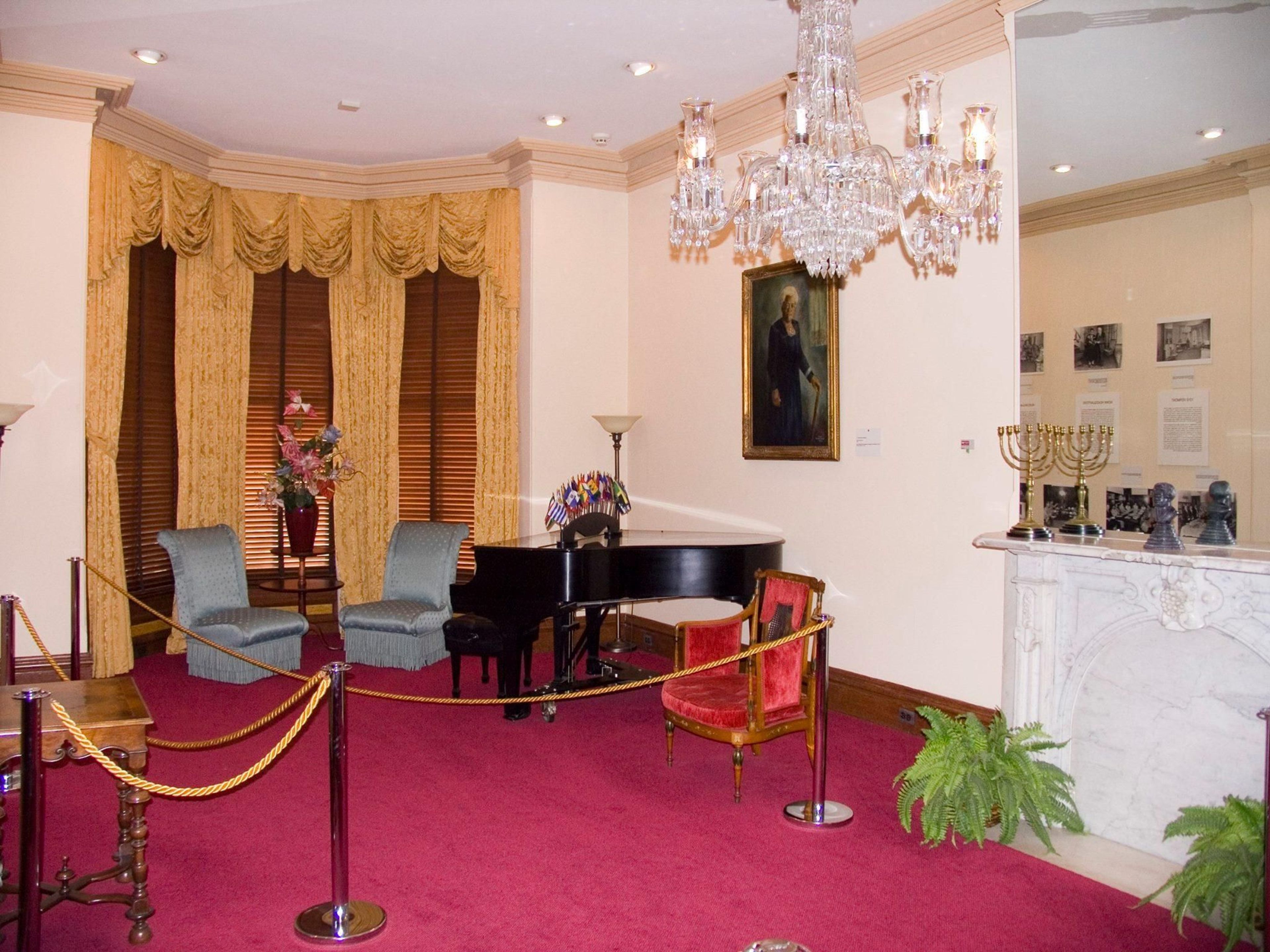 The Parlor was served as the setting where Mary McLeod Bethune and NCNW members entertained guests and foreign dignitaries, and also where seminars and other important meetings were held.