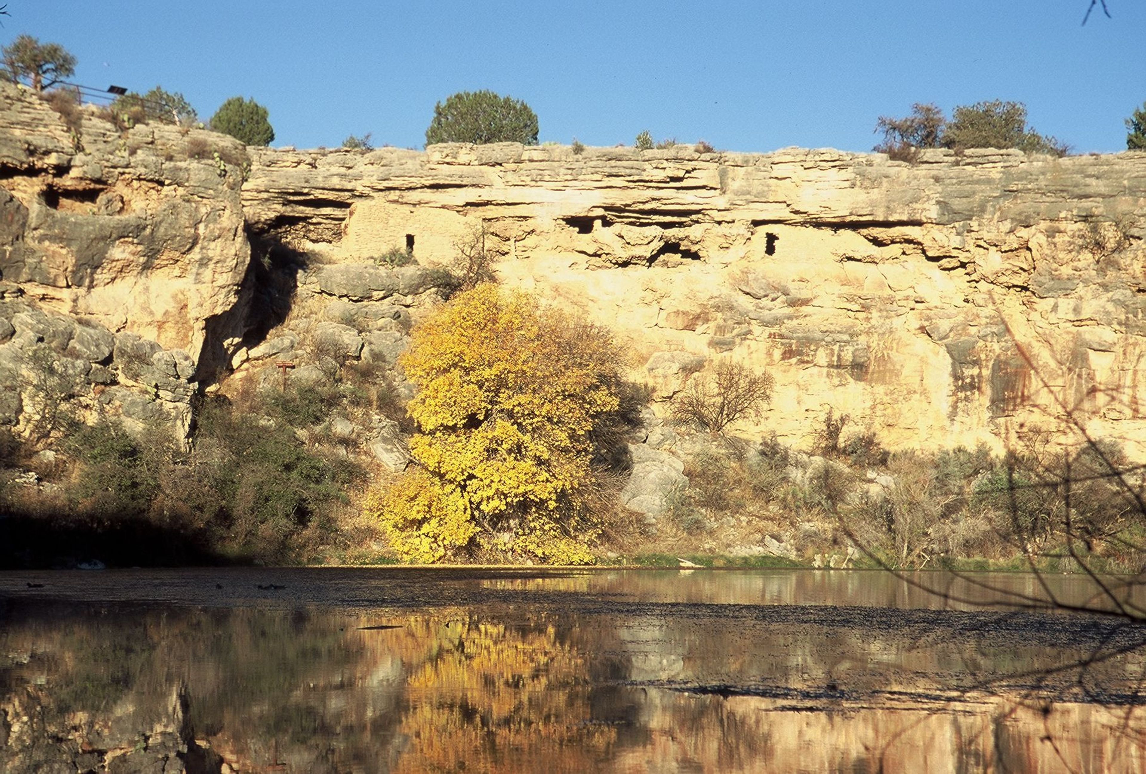 Montezuma Well provided a stable source of water to the Sinagua.