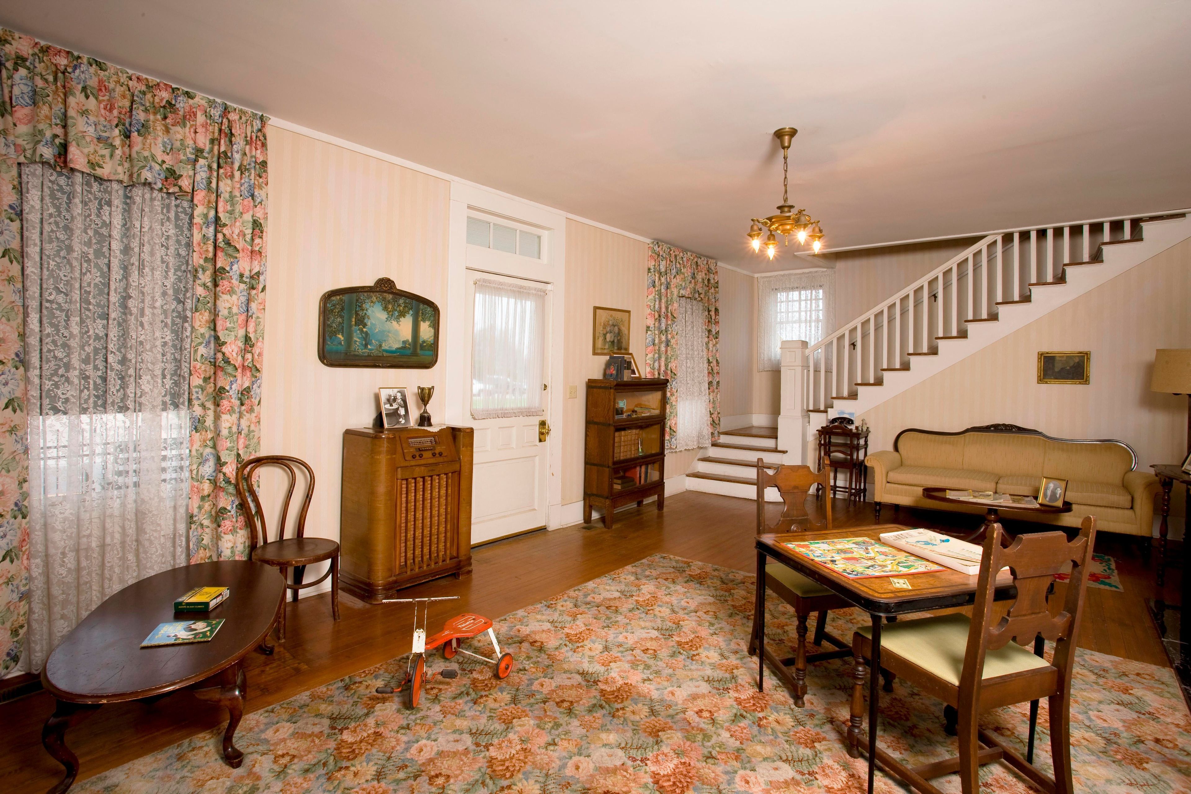 The formal living room of the Clinton Birthplace Home