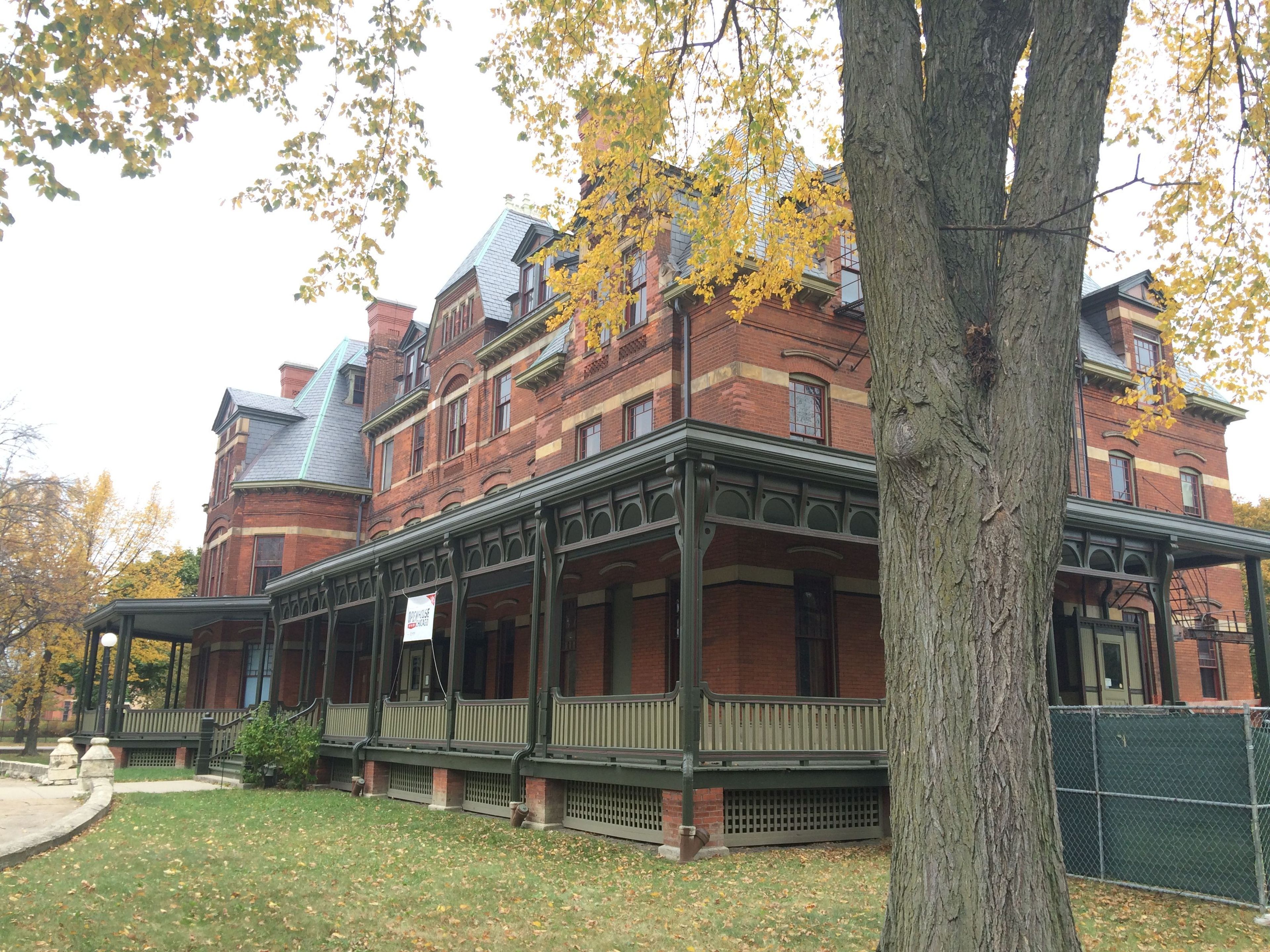 The Hotel Florence opened on November 1, 1881 as the hospitality showcase for visitors to George Pullman's "perfect town" of Pullman. The hotel was named for George's favorite daughter, Florence.