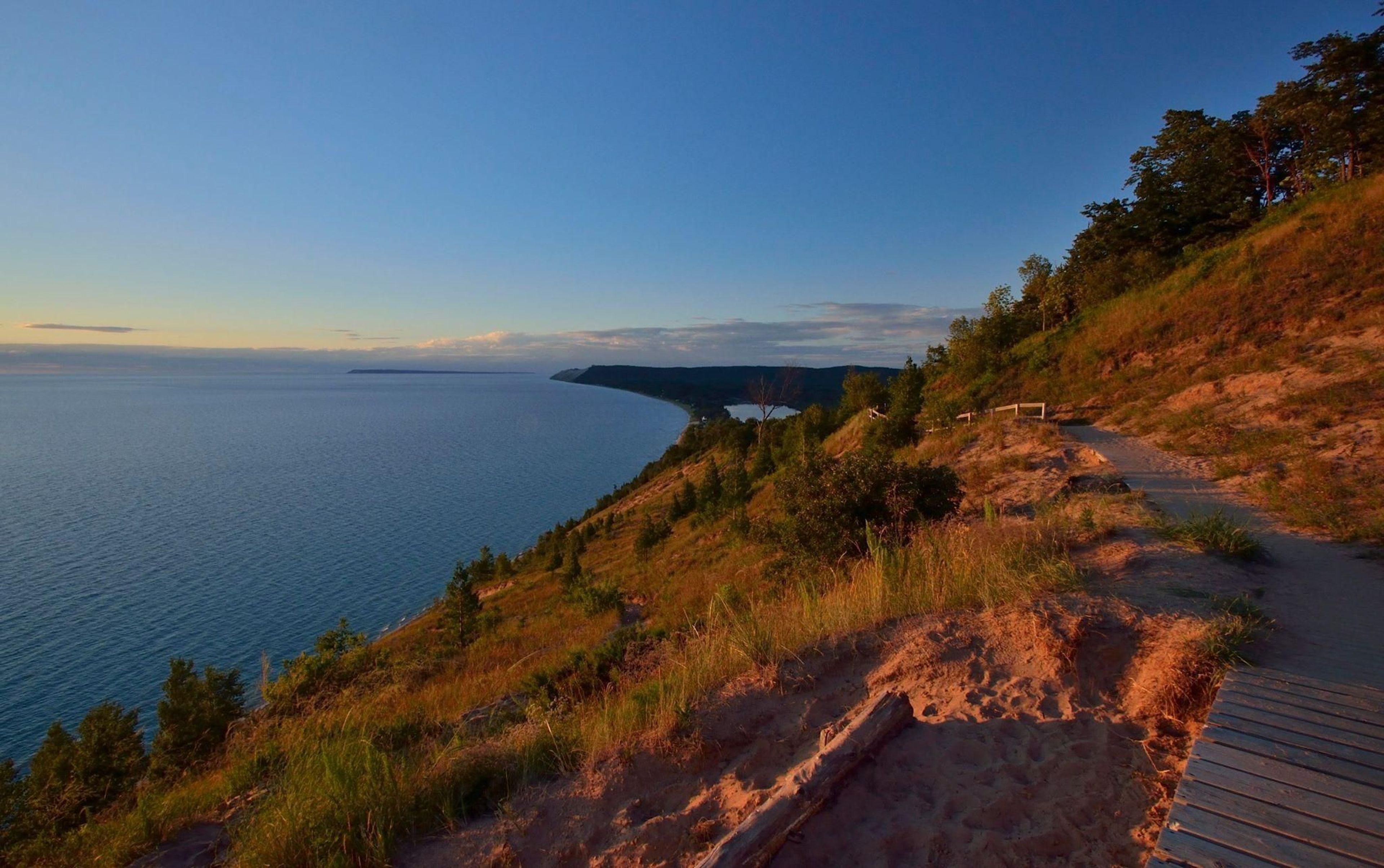 Empire Bluffs Trail