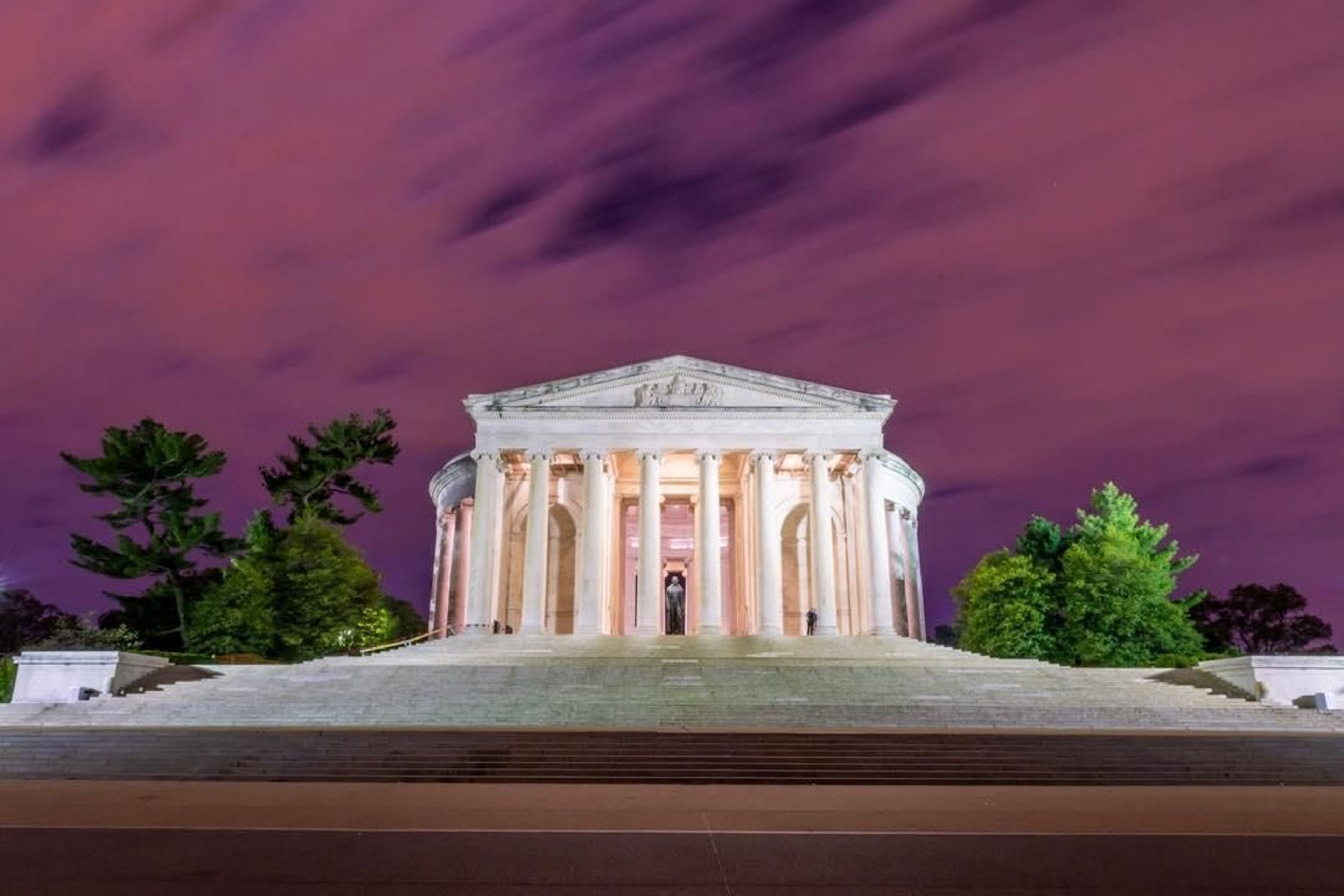 Late night image of Thomas Jefferson Memorial