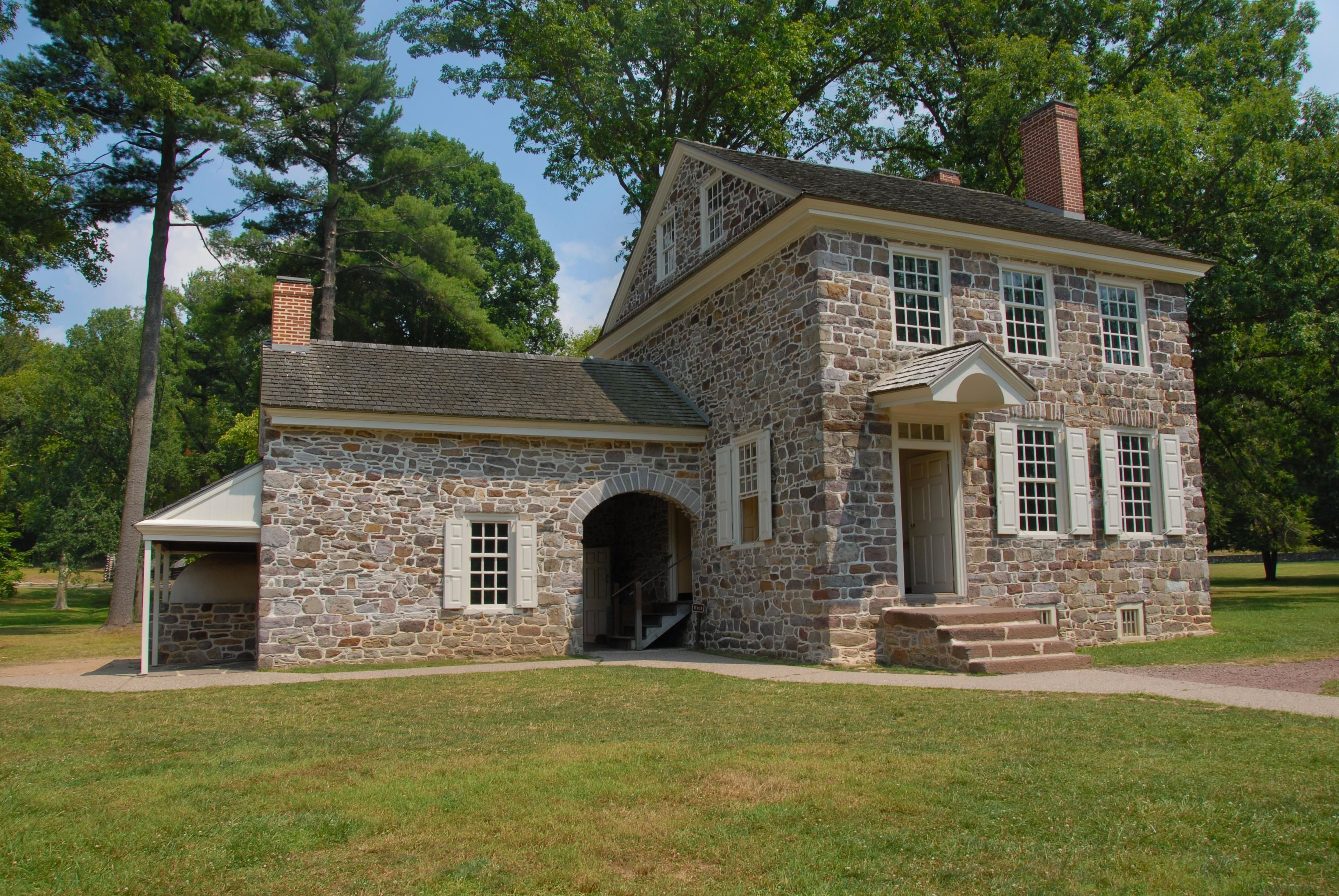 Washington's Headquarters in spring.