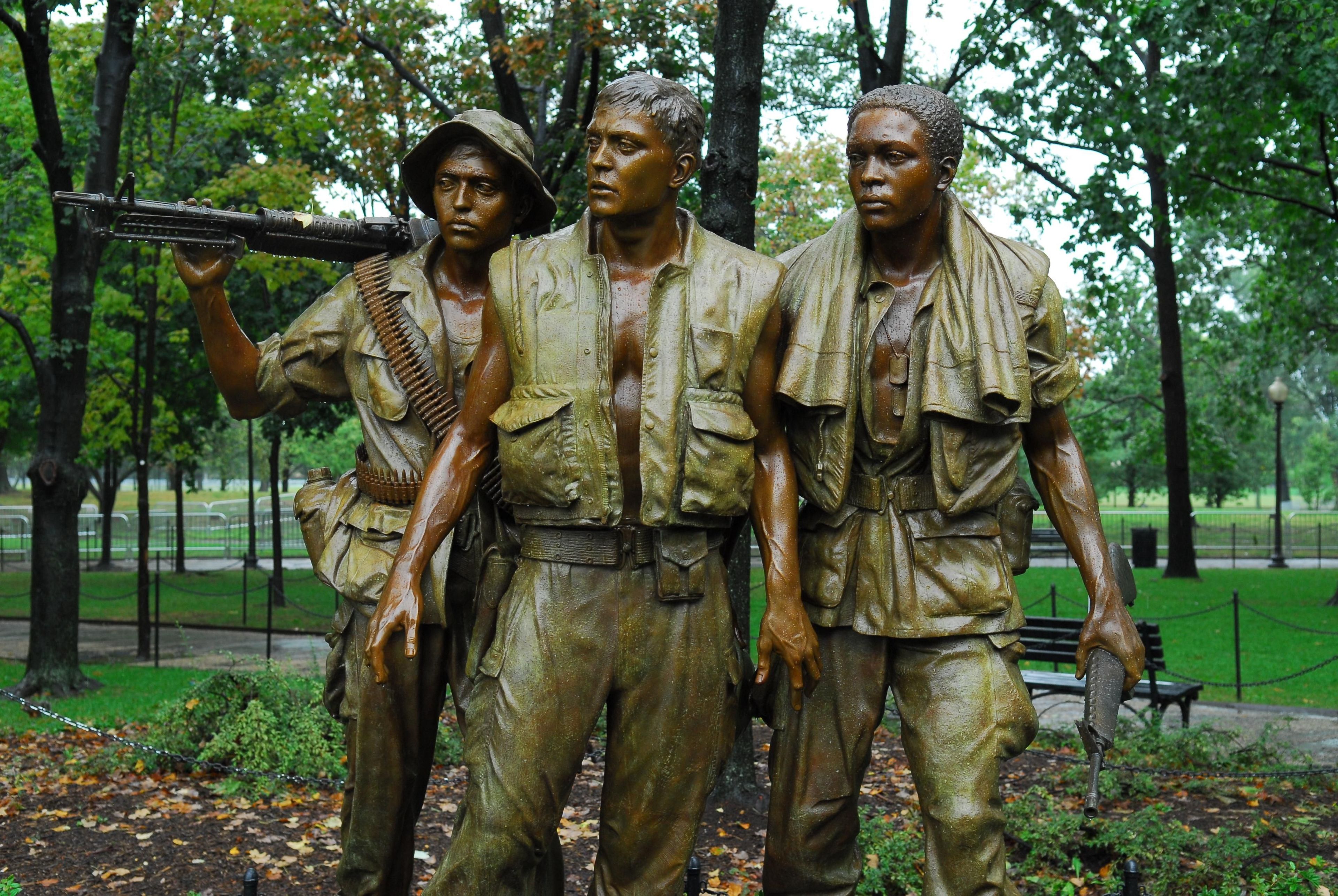 The Three Servicemen statue and the flagpole were added shortly after the memorial opened in its original configuration.