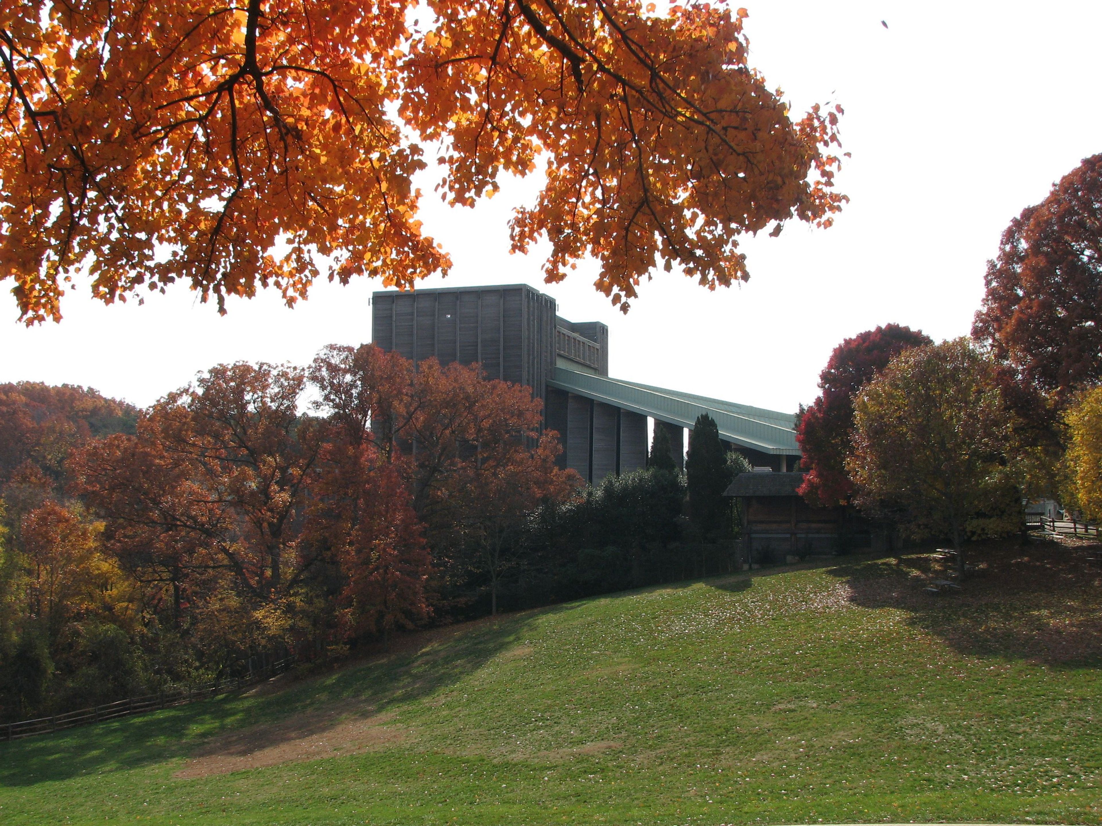 There are opportunities year-round to hike and enjoy the outdoors, picnic and participate in ranger programs or walks.