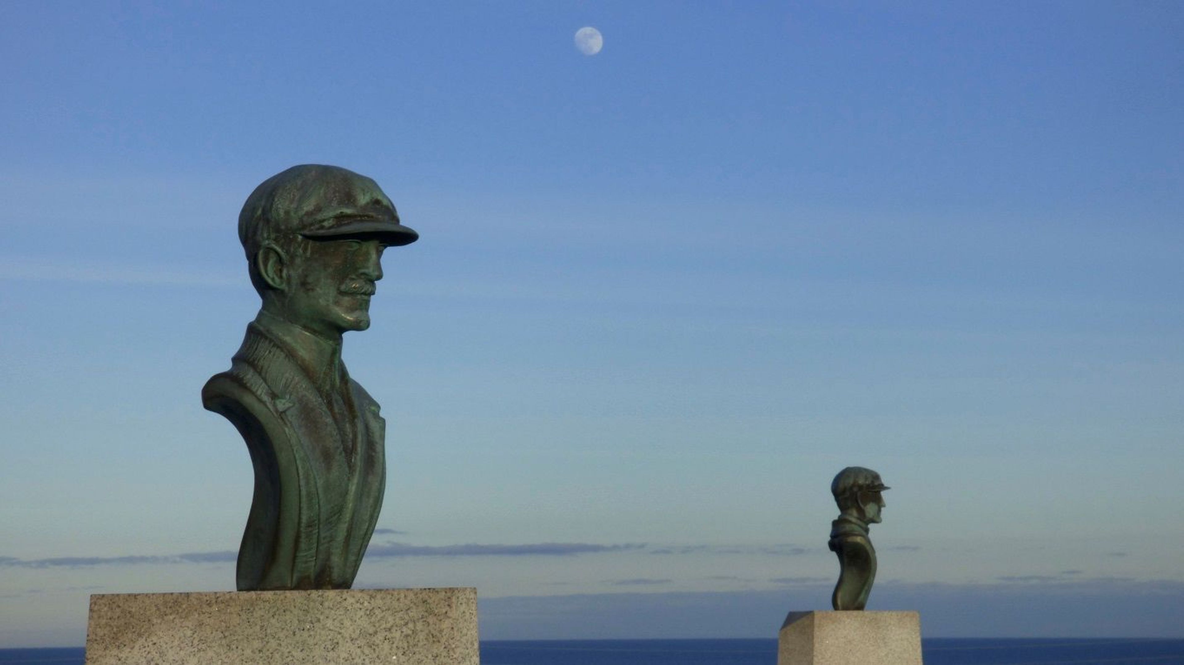 Copper busts of Wilbur and Orville Wright stand atop Big Kill Devil Hill.