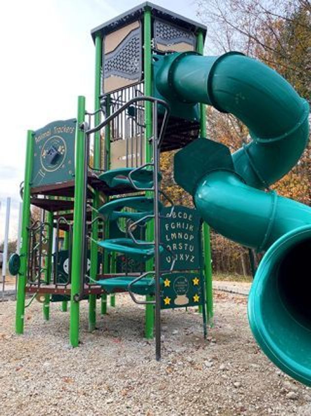 NEW Winslow Woods Playground (Installed November 2021)