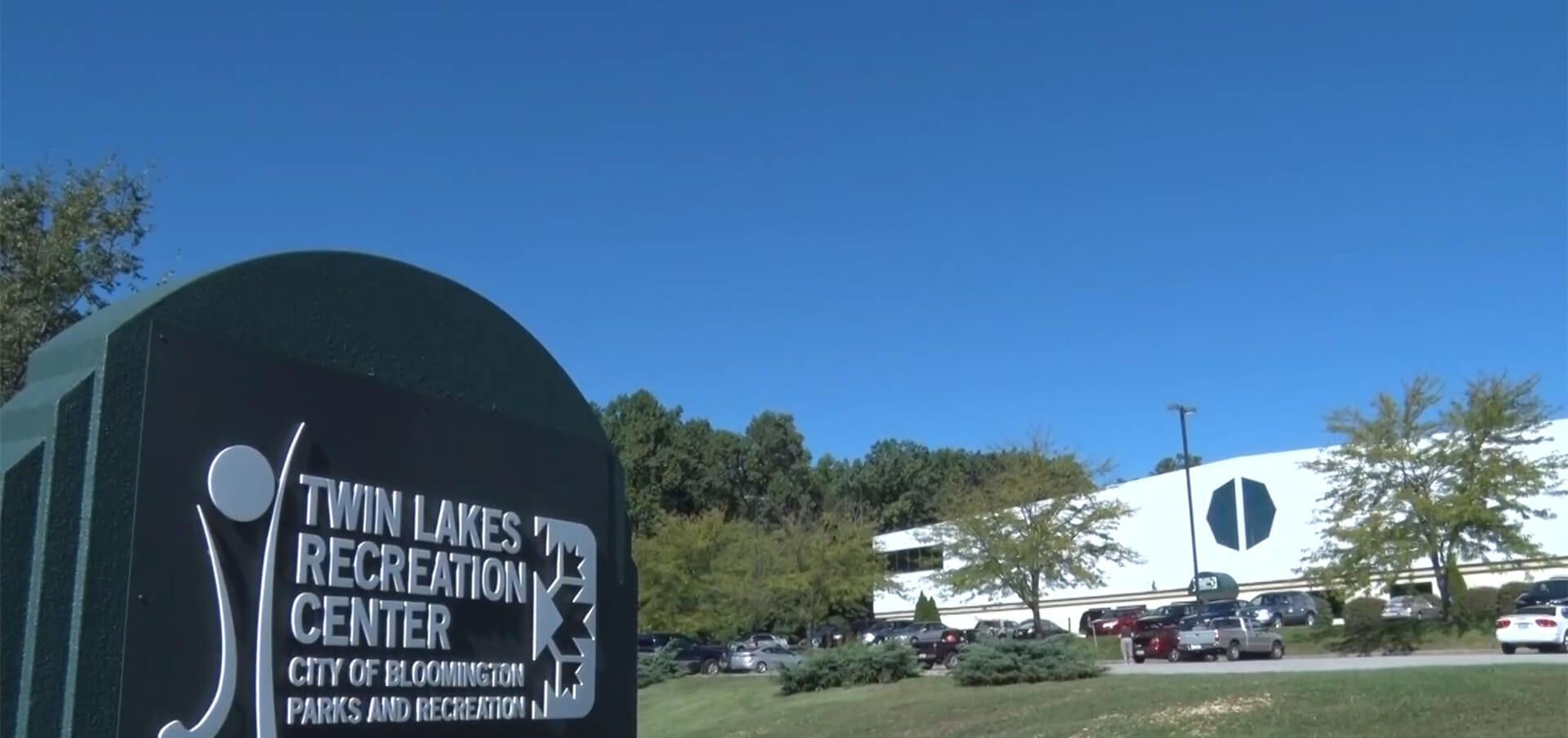 Twin Lakes Recreation Center Marquee and Front