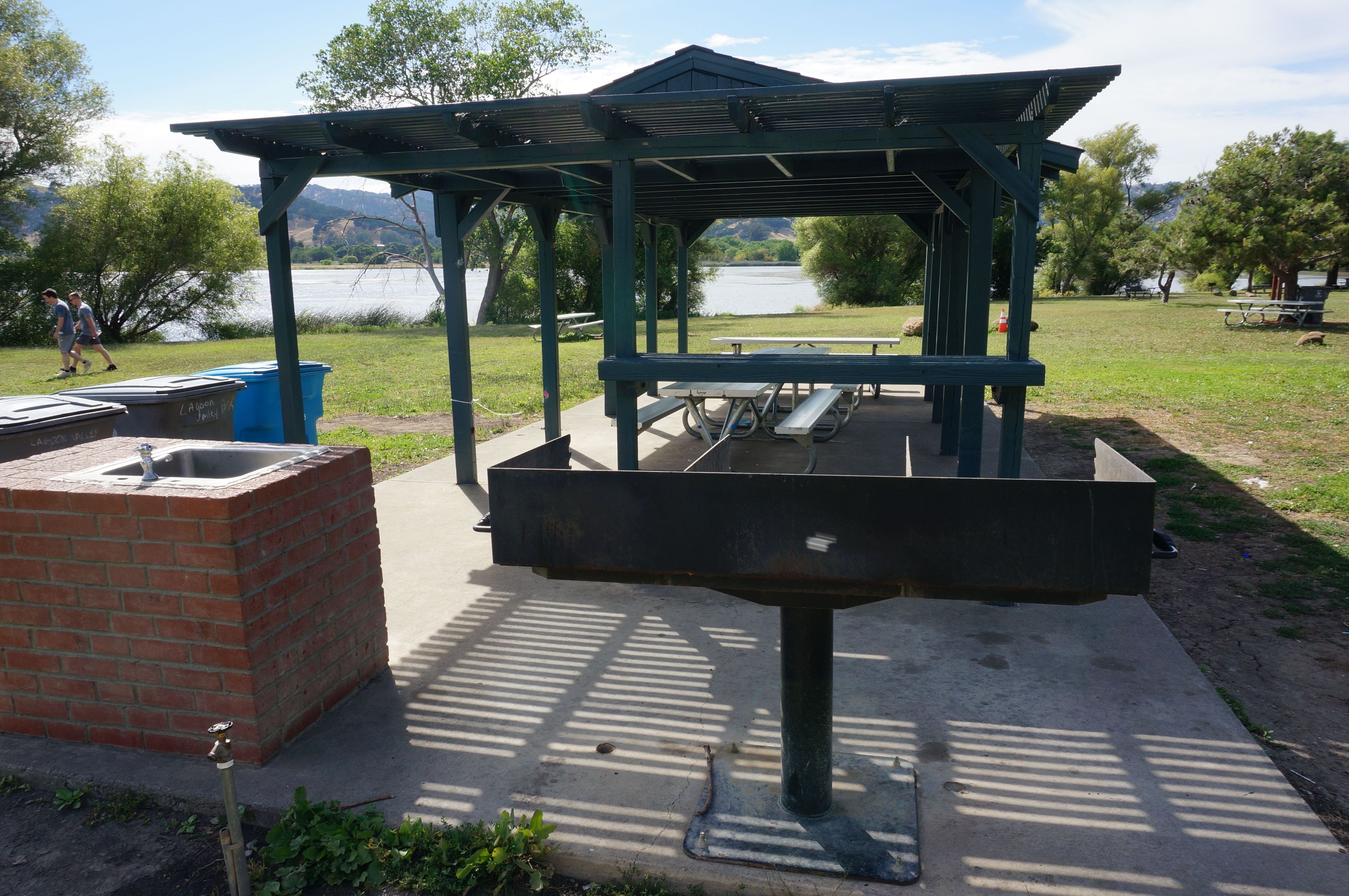 Lagoon Valley picnic tables