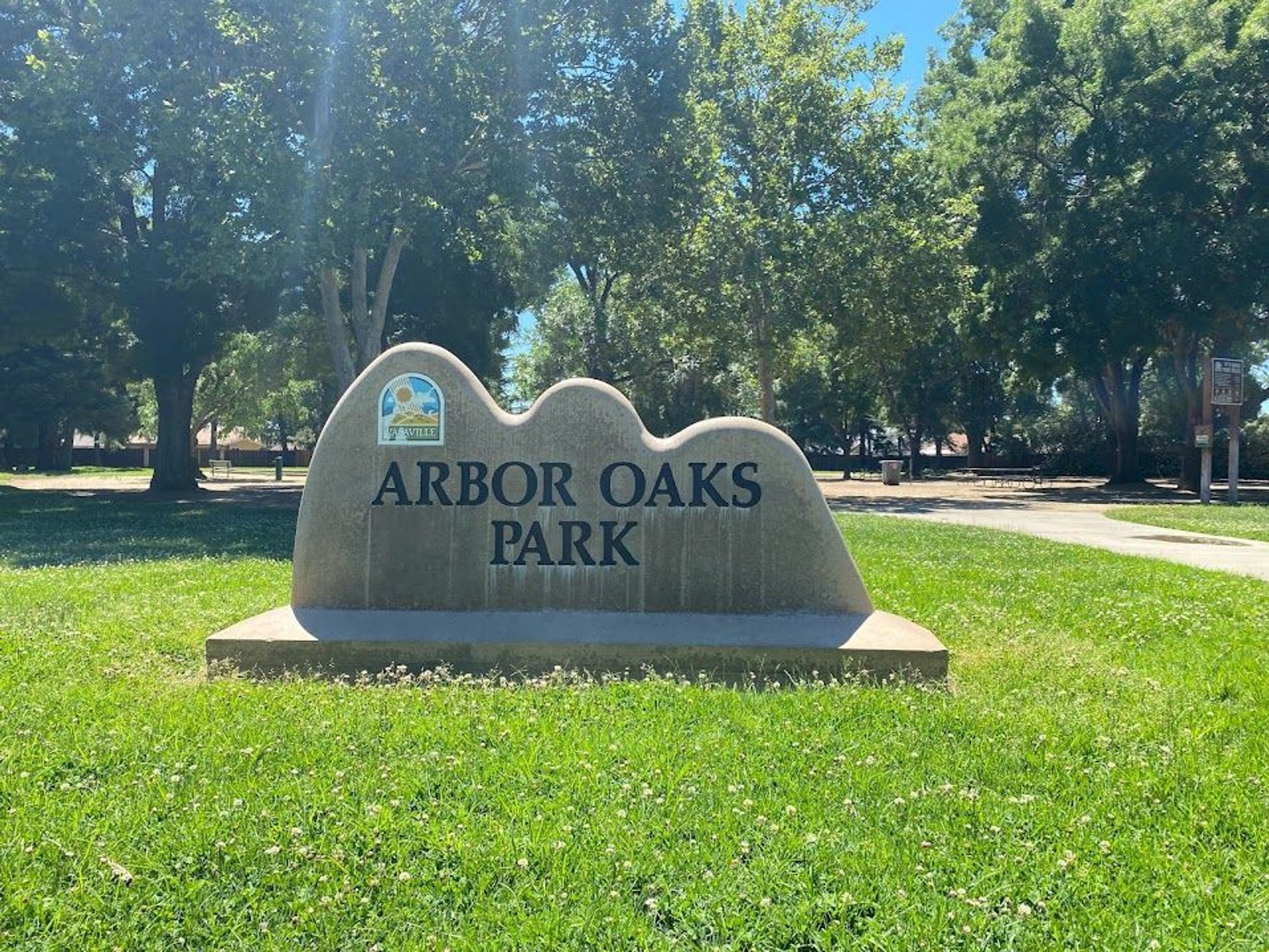 Arbor Oaks sign