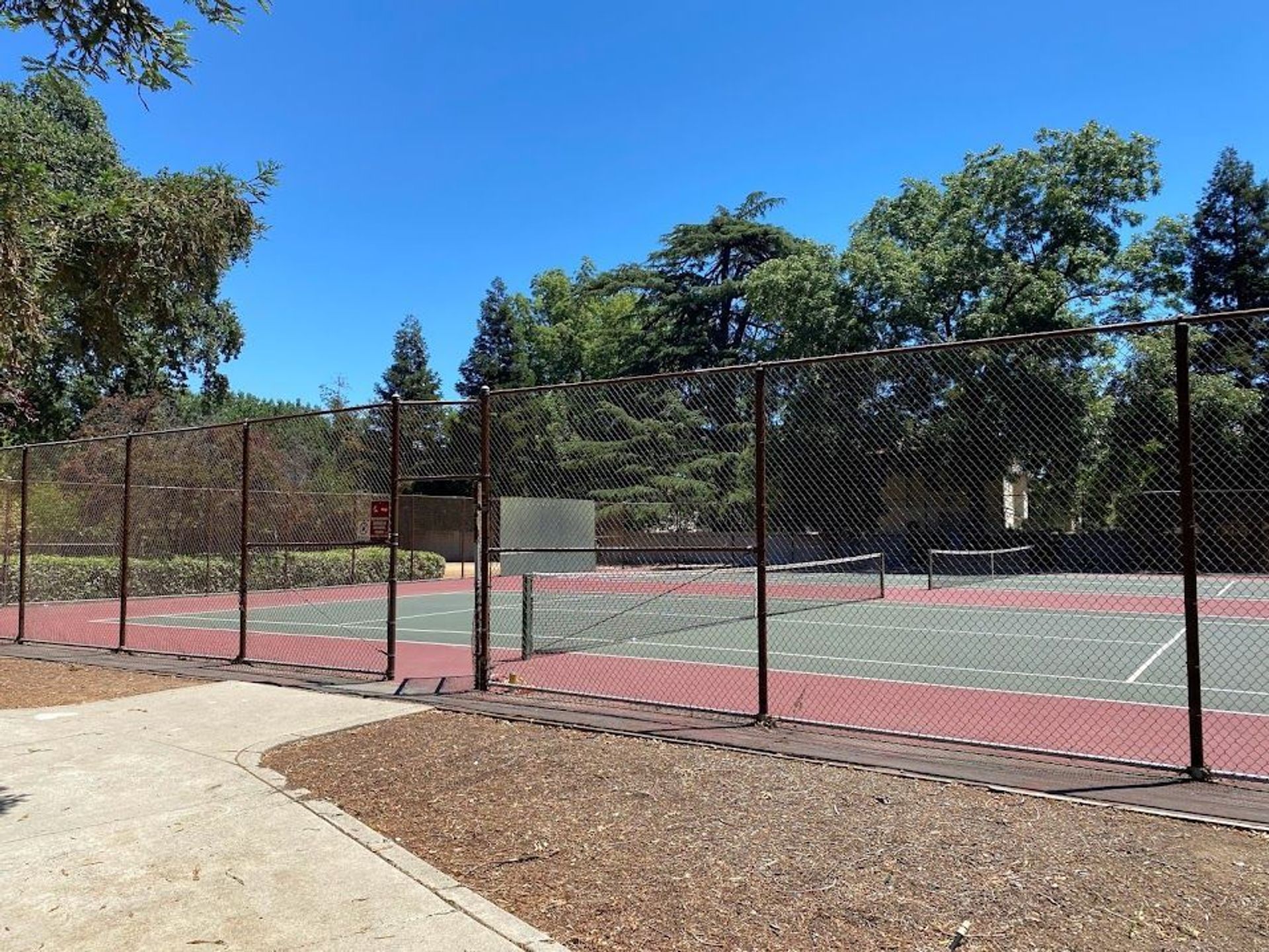 Hawkins Park tennis courts