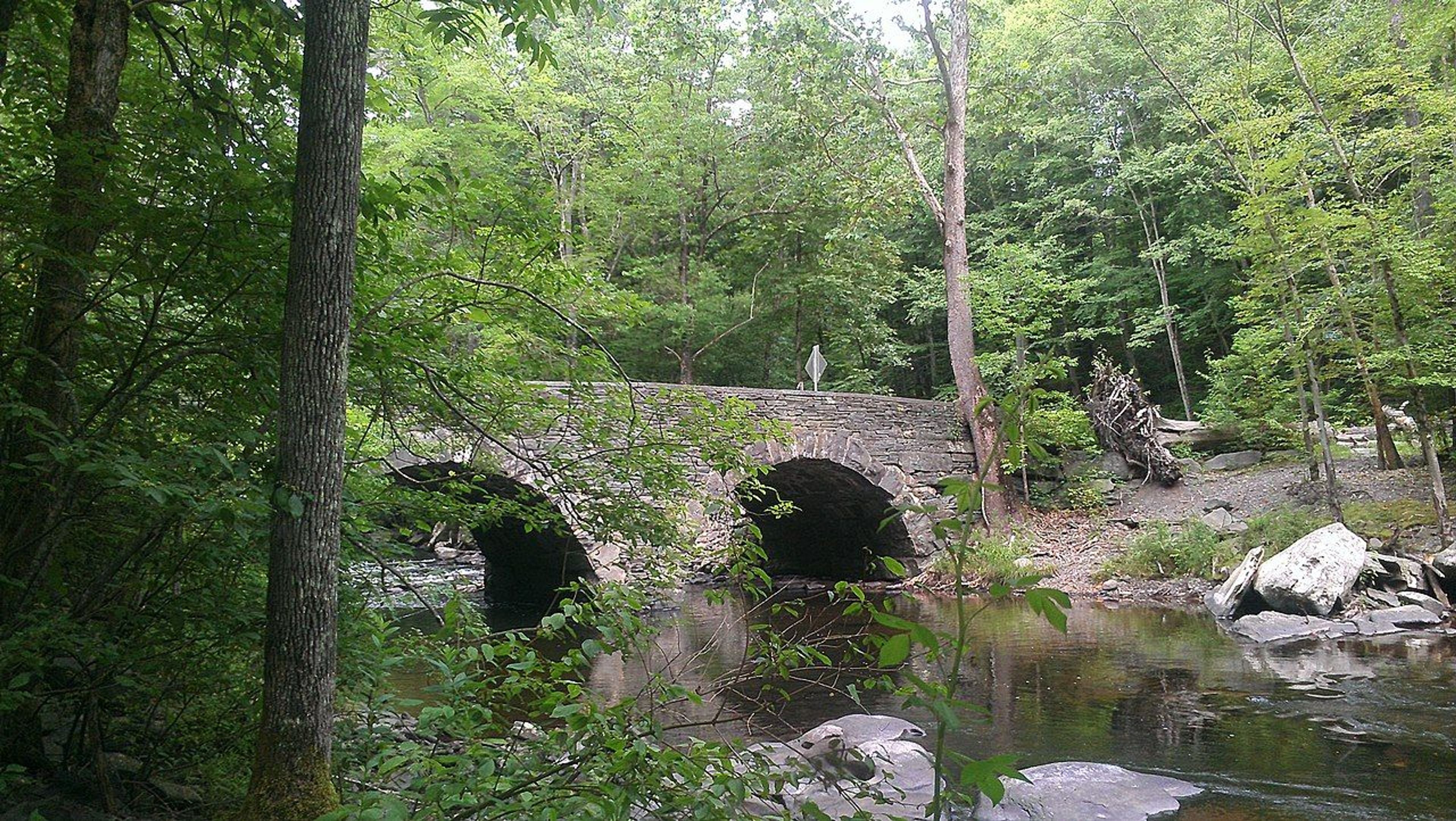 Bridge over the Ten Mile River. Photo by Charles Fulton wiki.