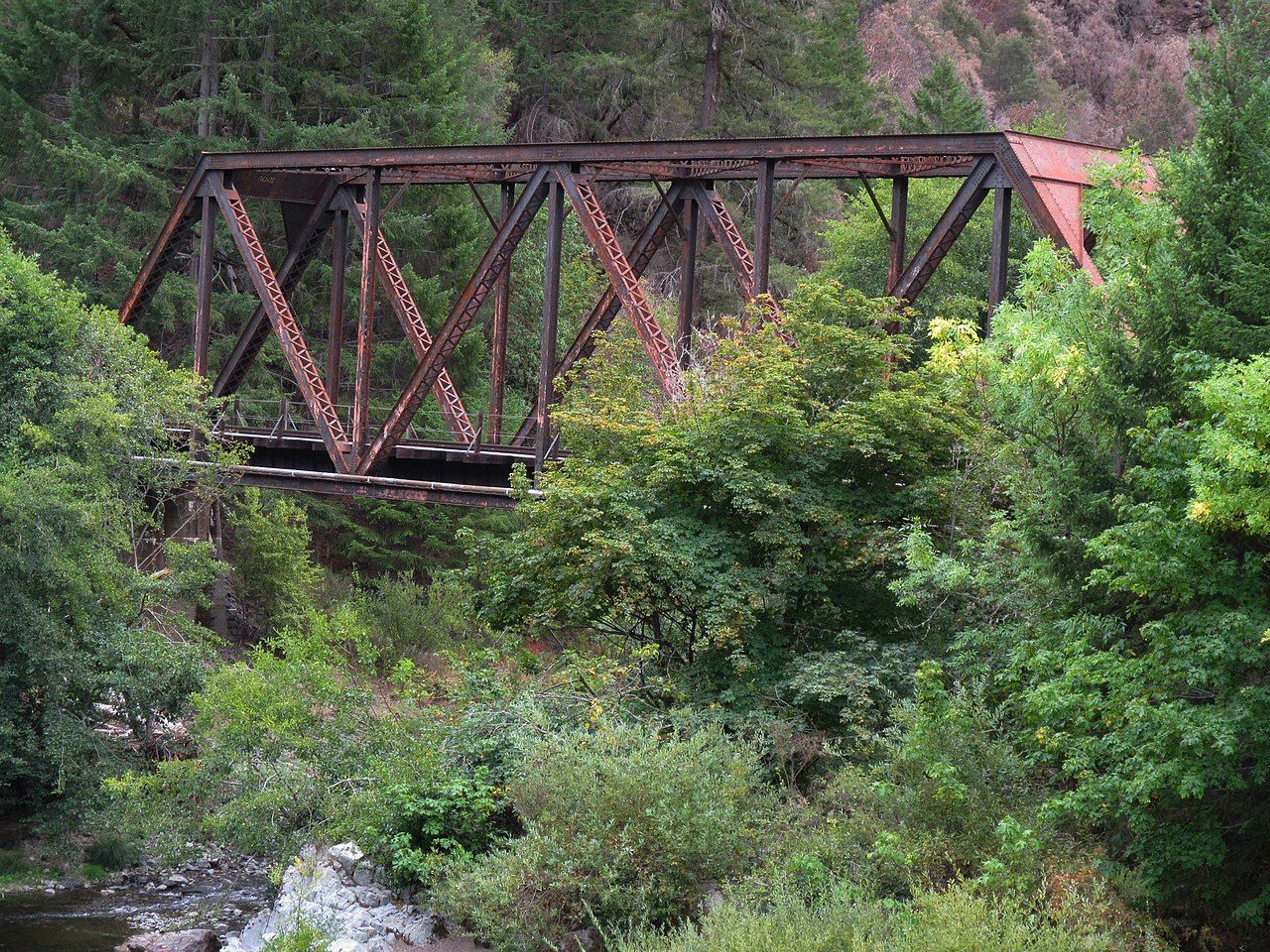 Cow Creek Back Country Byway. Photo by BLM.