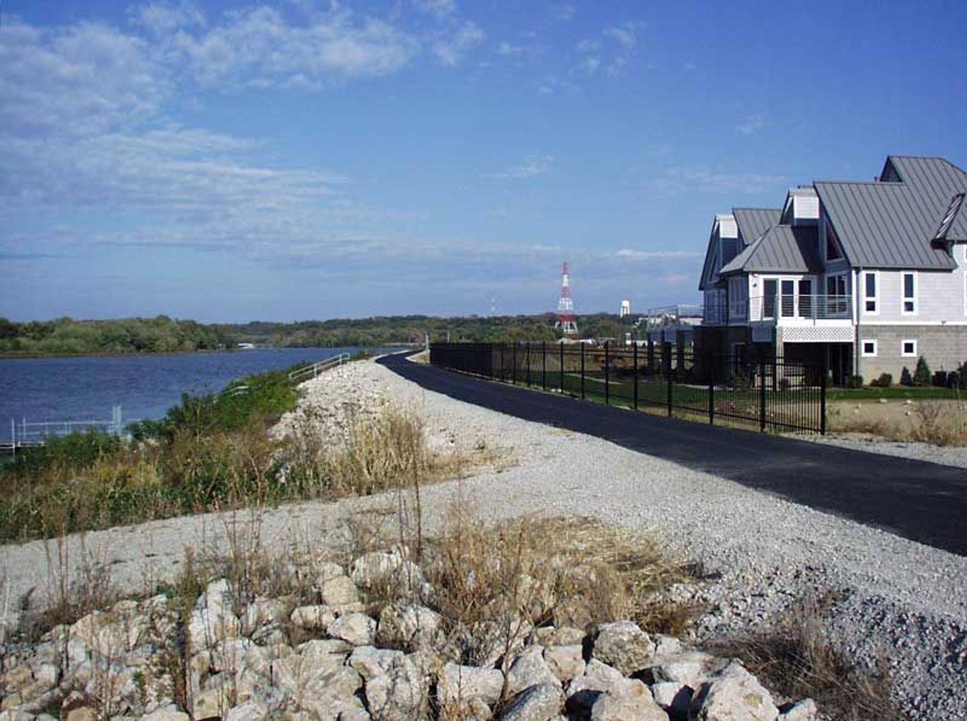 Park in Rock Island, IL as trail veers onto Mississippi River levee, along the Great River National Recreation Trail