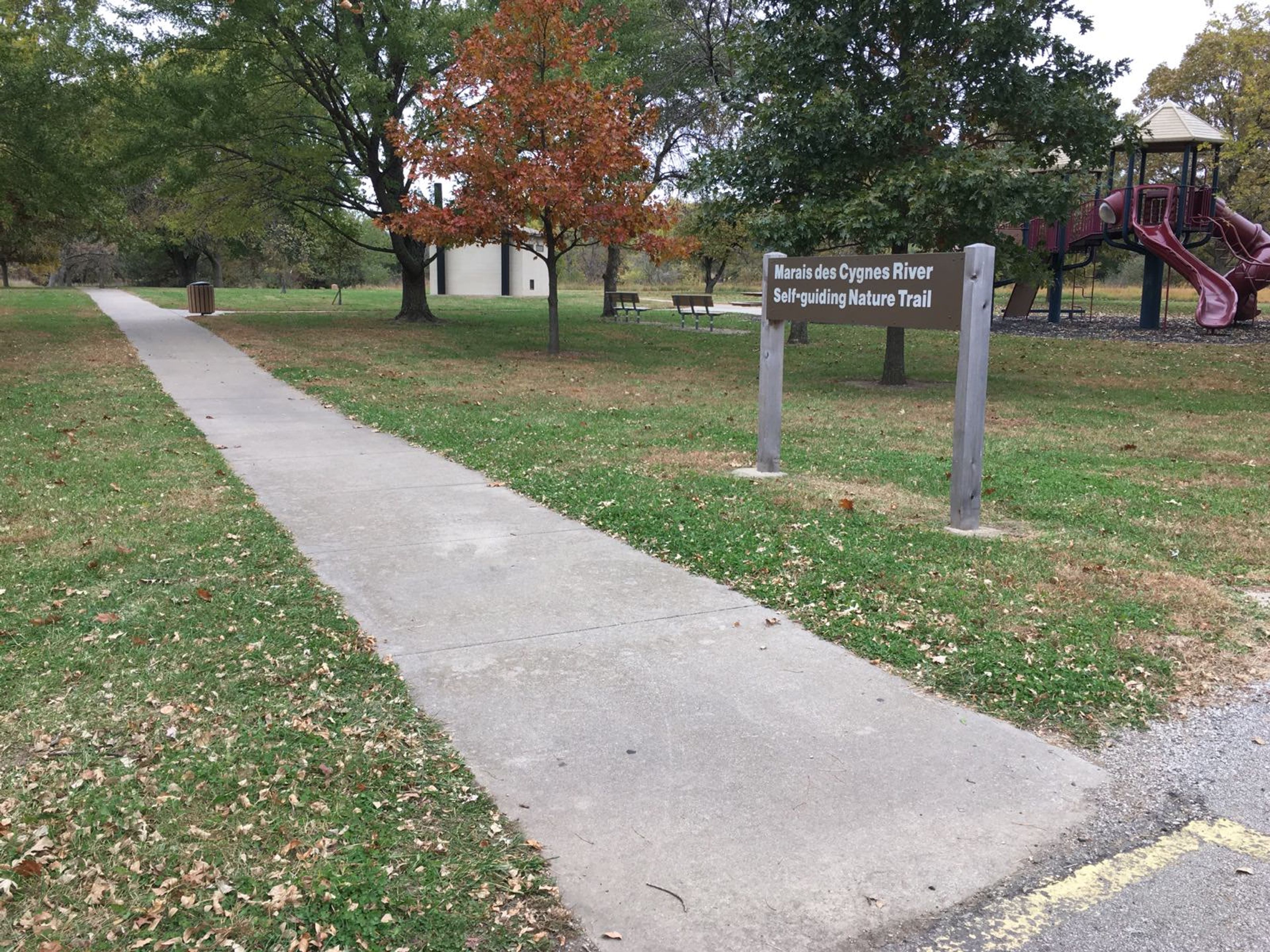 Outlet Campground Trail System Trailhead 1