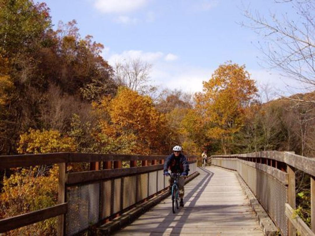 "East Sandy in the Fall" - Photograph copyright © 2007 by Mary Shaw