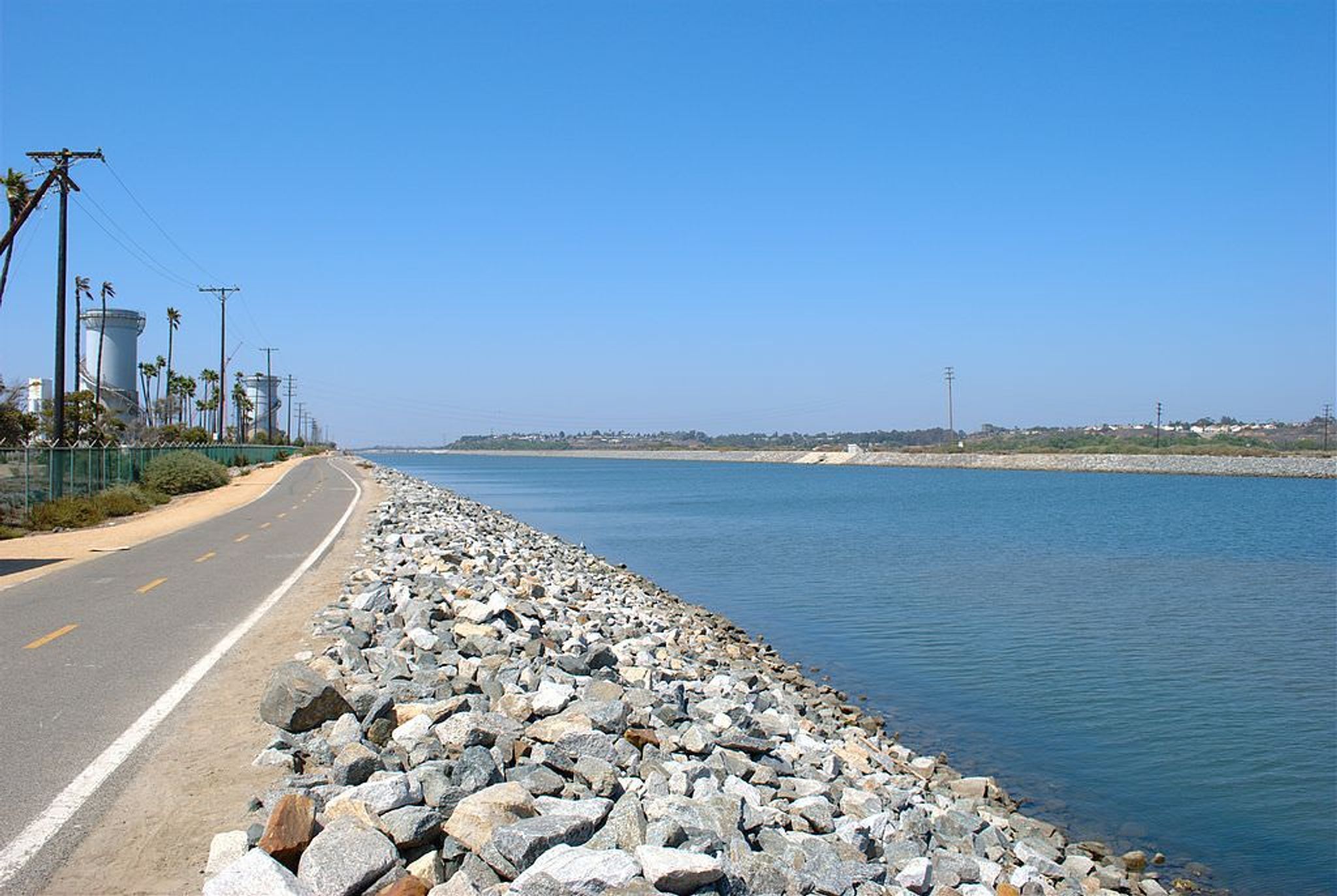 Santa Ana River looking upstream near the river mouth. Bike and pedestrian path to left. Photo by Basar.